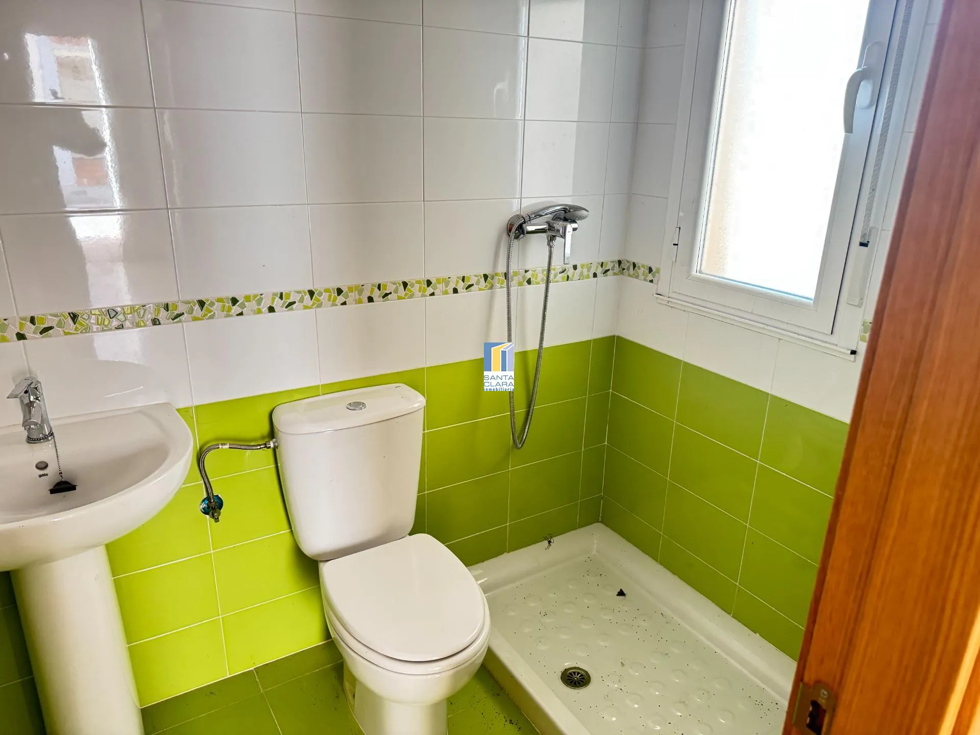 CHALET ADOSADO VPO EN VENTA CON PATIO Y GARAJE EN BERMILLO DE SAYAGO (ZAMORA) - Inmobiliaria Santa Clara en Zamora - Miniatura 7