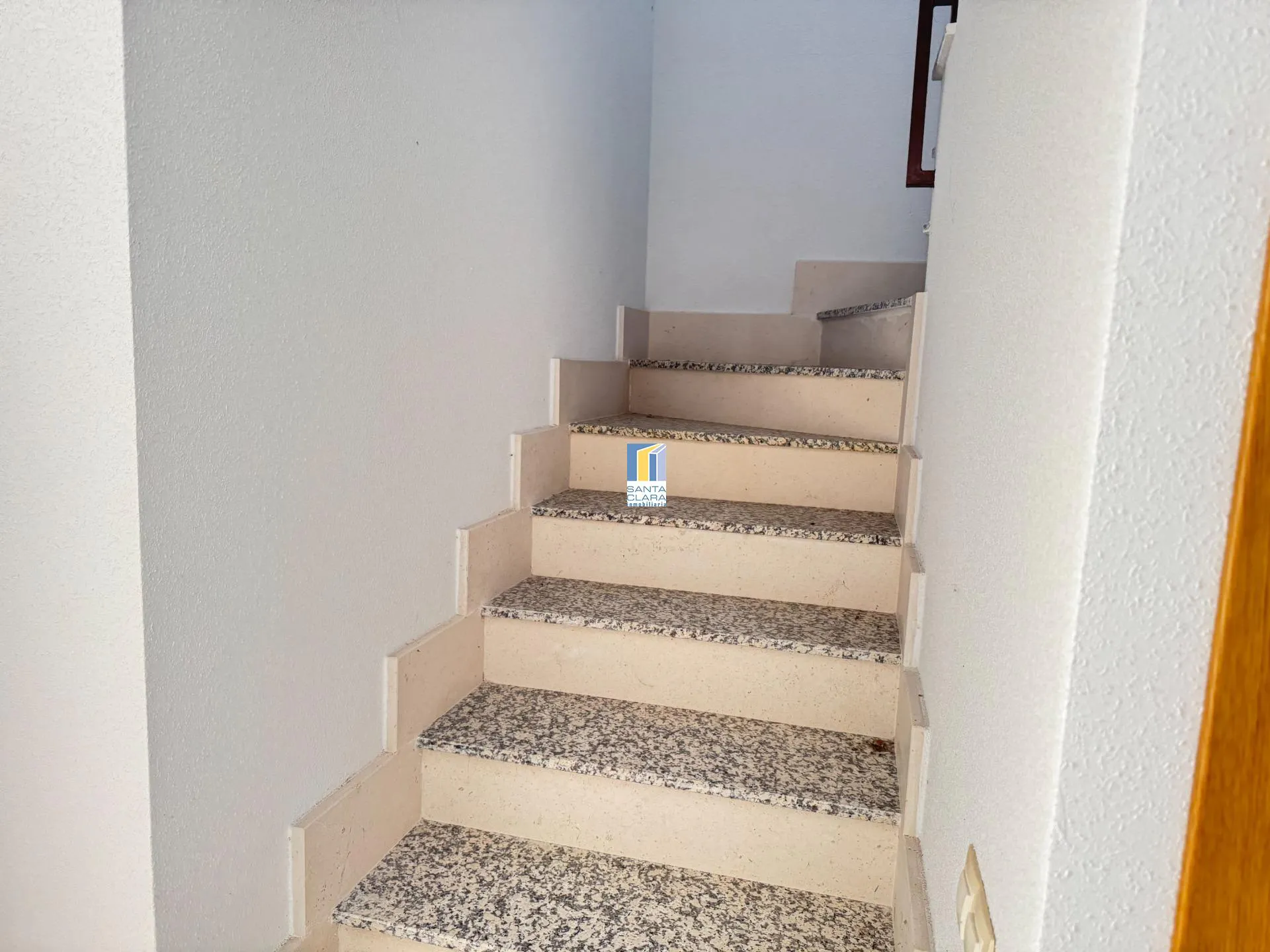 CHALET ADOSADO VPO EN VENTA CON PATIO Y GARAJE EN BERMILLO DE SAYAGO (ZAMORA) - Inmobiliaria Santa Clara en Zamora - Miniatura 9
