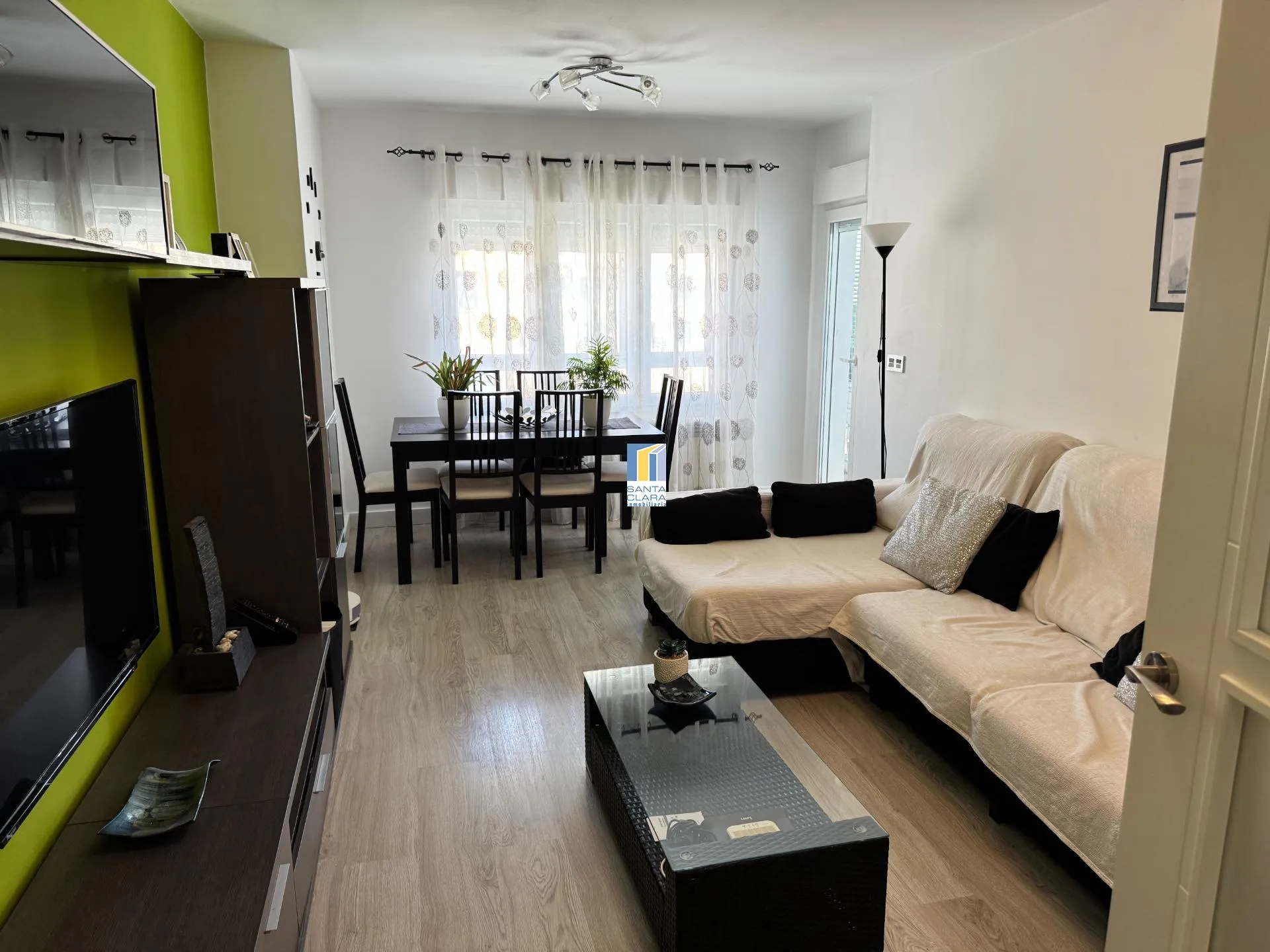 PISO EN VENTA DE 4 DORMITORIOS Y 2 BAÑOS EN ZONA PRÍNCIPE DE ASTURIAS, ZAMORA. - Inmobiliaria Santa Clara en Zamora - Miniatura 3