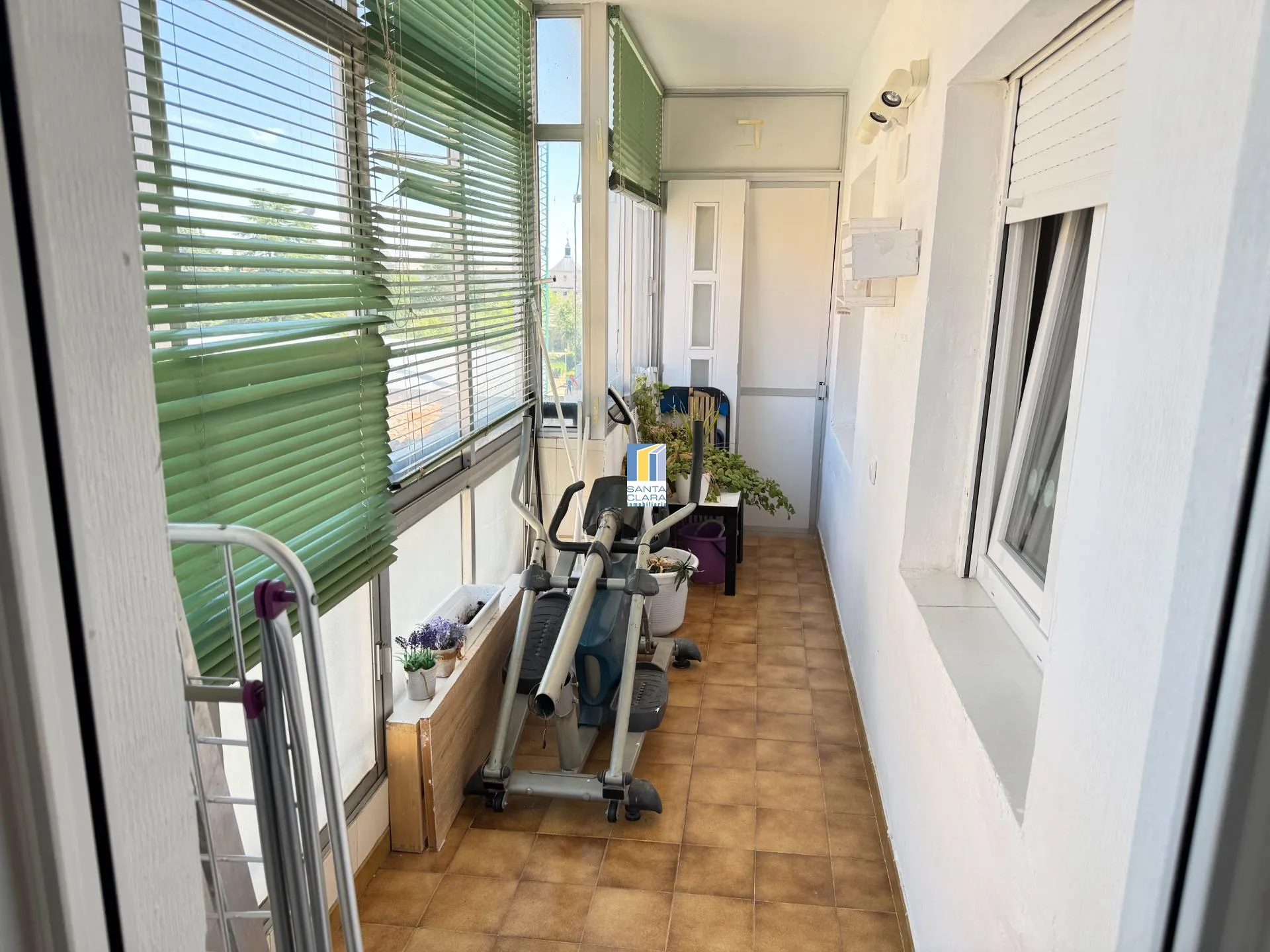 PISO EN VENTA DE 4 DORMITORIOS Y 2 BAÑOS EN ZONA PRÍNCIPE DE ASTURIAS, ZAMORA. - Inmobiliaria Santa Clara en Zamora - Miniatura 4