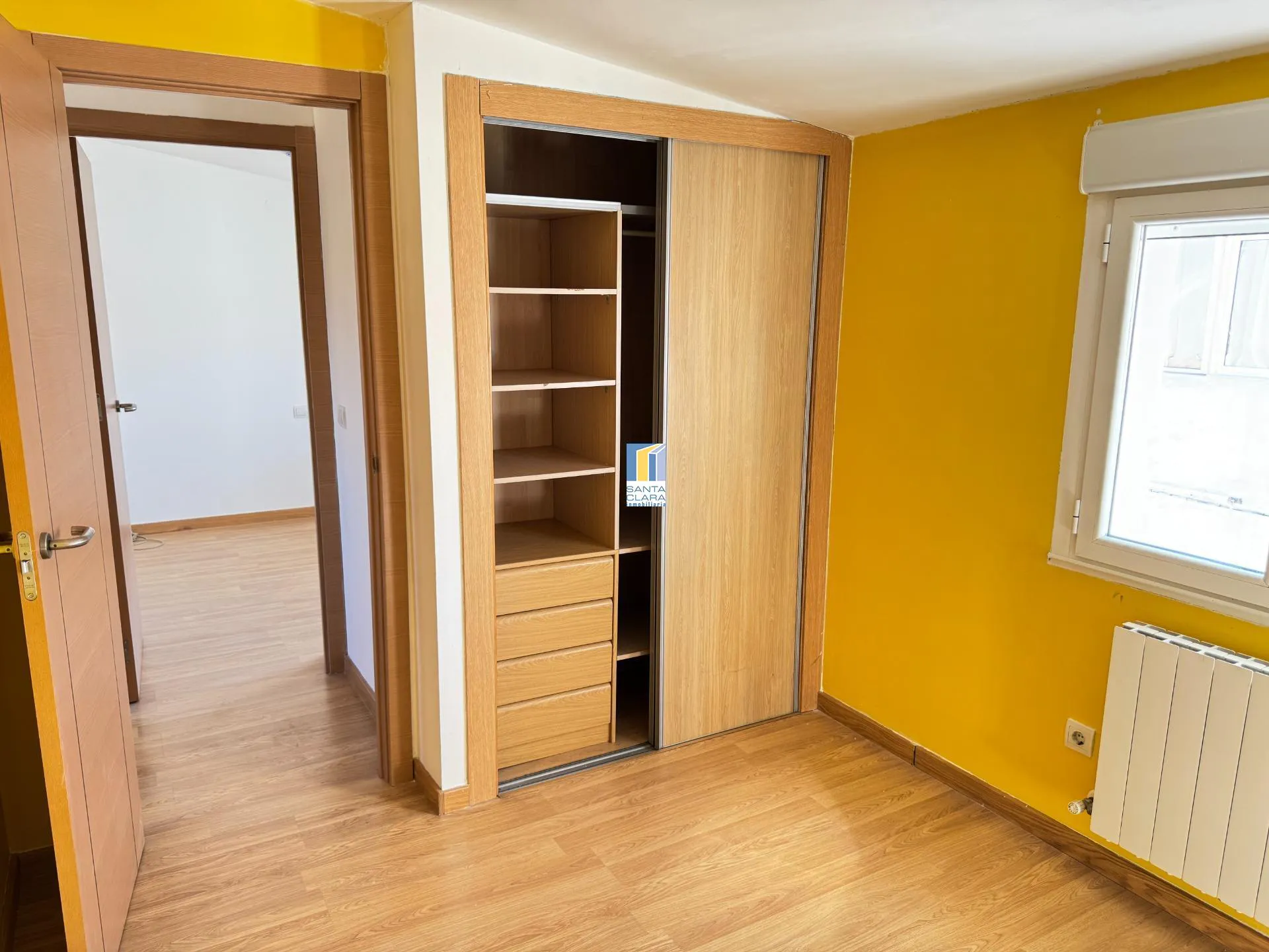 CASA EN VENTA DE 4 DORMITORIOS Y 2 BAÑOS EN ZONA LA ALBERCA, ZAMORA. - Inmobiliaria Santa Clara en Zamora - Miniatura 12