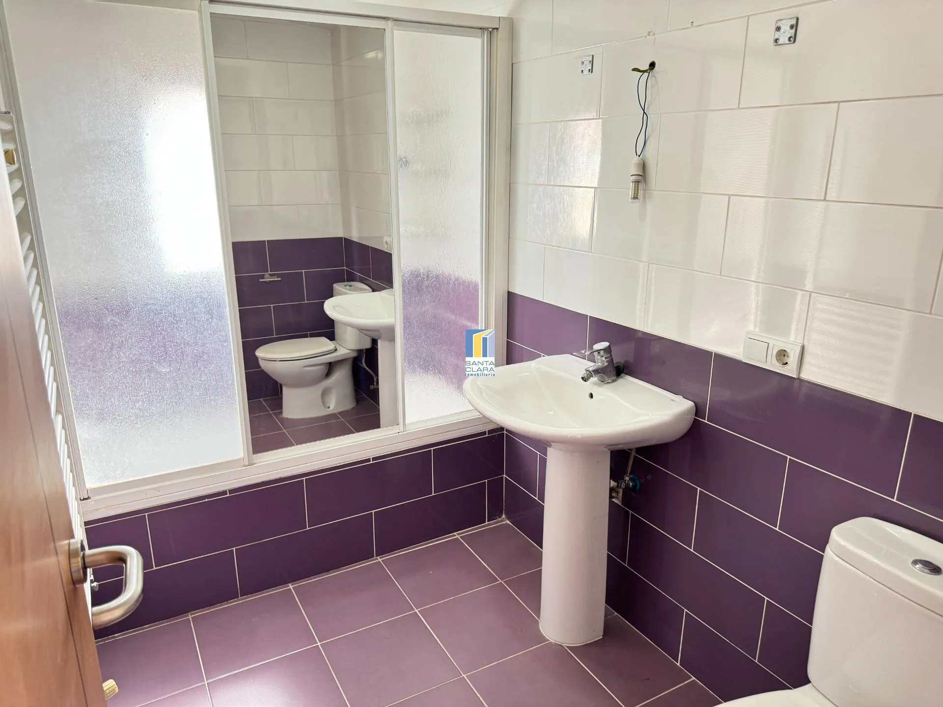 CASA EN VENTA DE 4 DORMITORIOS Y 2 BAÑOS EN ZONA LA ALBERCA, ZAMORA. - Inmobiliaria Santa Clara en Zamora - Miniatura 16