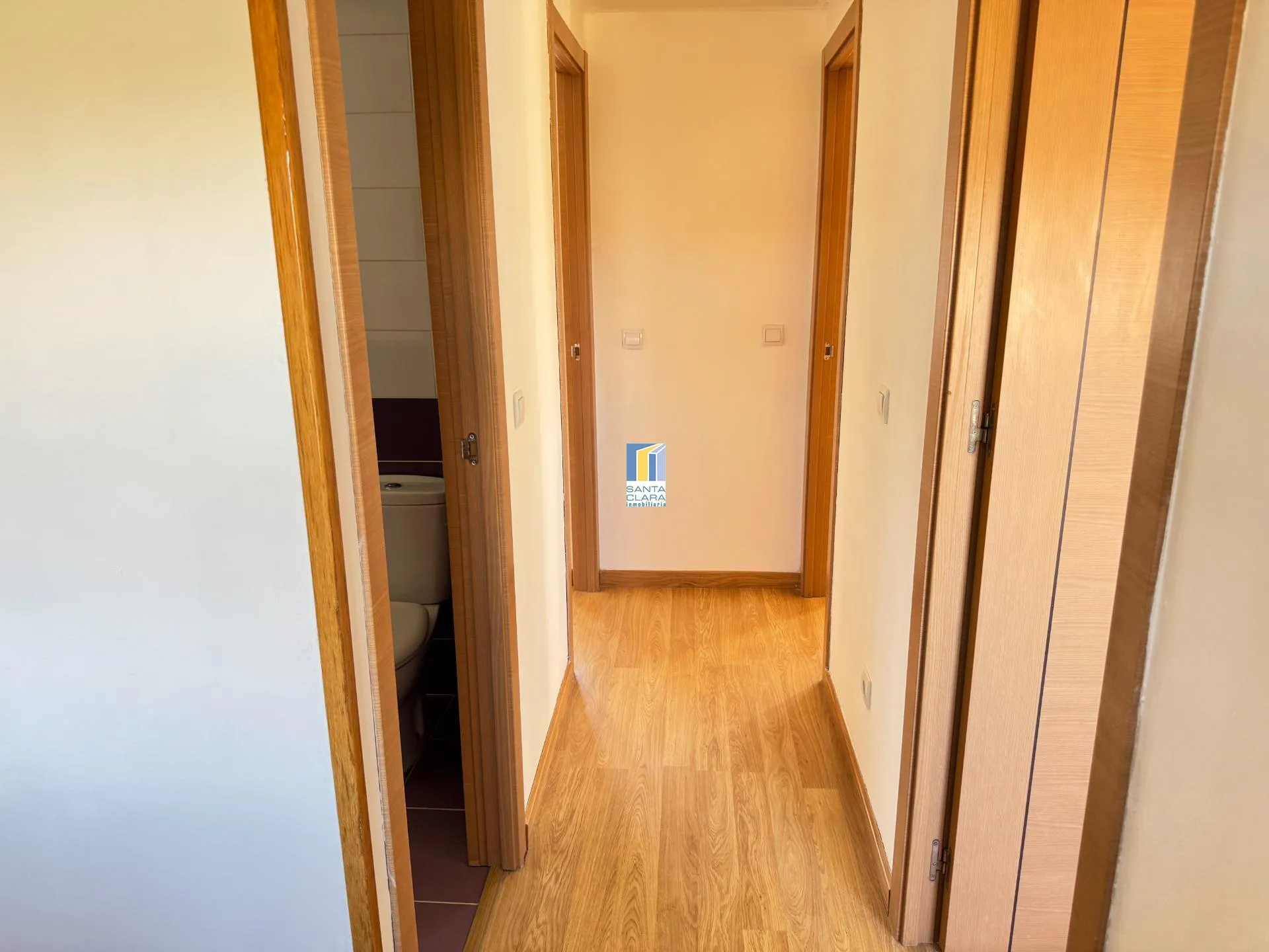 CASA EN VENTA DE 4 DORMITORIOS Y 2 BAÑOS EN ZONA LA ALBERCA, ZAMORA. - Inmobiliaria Santa Clara en Zamora - Miniatura 17