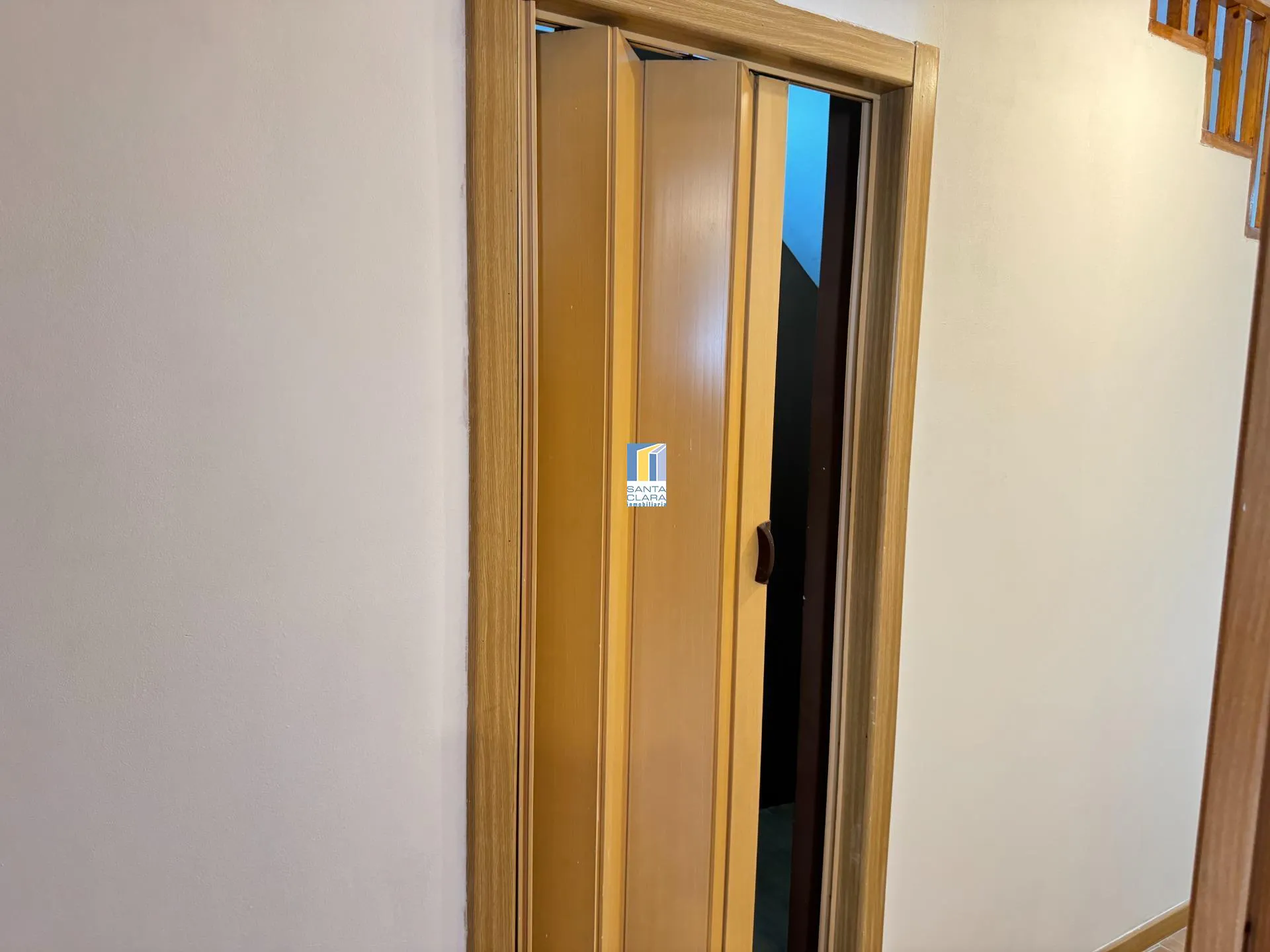 CASA EN VENTA DE 4 DORMITORIOS Y 2 BAÑOS EN ZONA LA ALBERCA, ZAMORA. - Inmobiliaria Santa Clara en Zamora - Miniatura 22