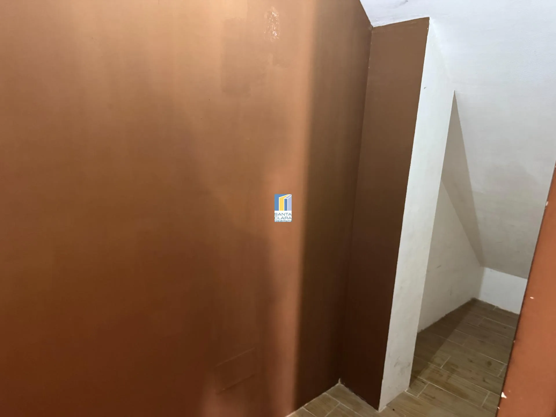 CASA EN VENTA DE 4 DORMITORIOS Y 2 BAÑOS EN ZONA LA ALBERCA, ZAMORA. - Inmobiliaria Santa Clara en Zamora - Miniatura 23