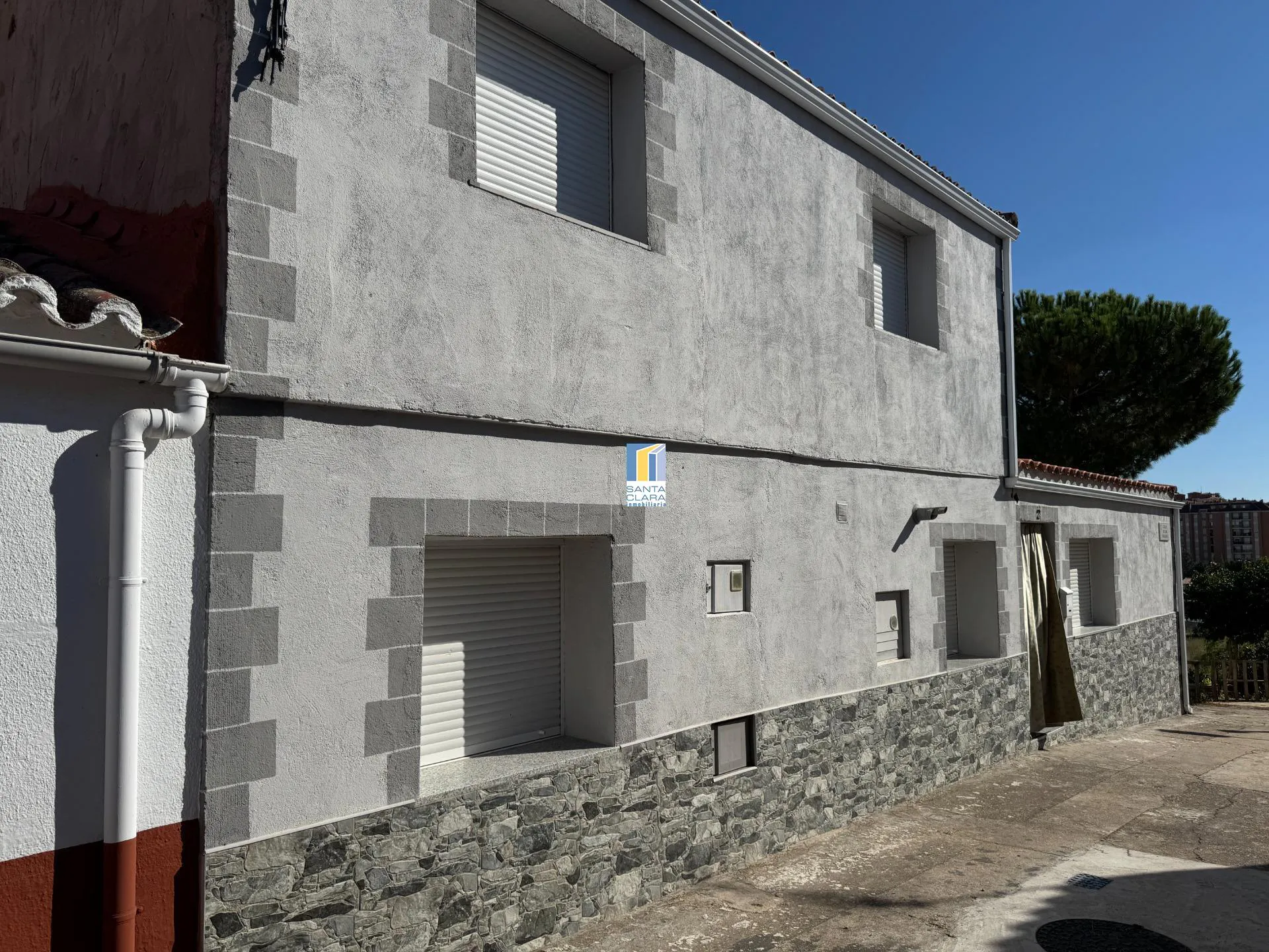 CASA EN VENTA DE 4 DORMITORIOS Y 2 BAÑOS EN ZONA LA ALBERCA, ZAMORA. - Inmobiliaria Santa Clara en Zamora - Miniatura 24
