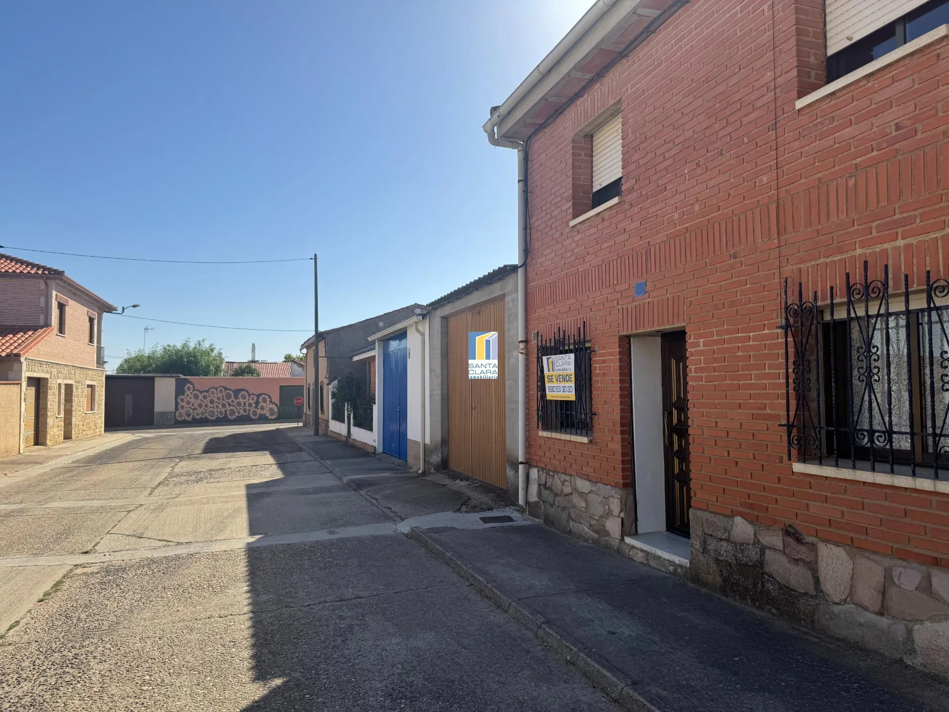 CASA EN VENTA CON 3 DORMITORIOS Y PATIO EN MONTAMARTA (ZAMORA) - Inmobiliaria Santa Clara en Zamora - Miniatura 17
