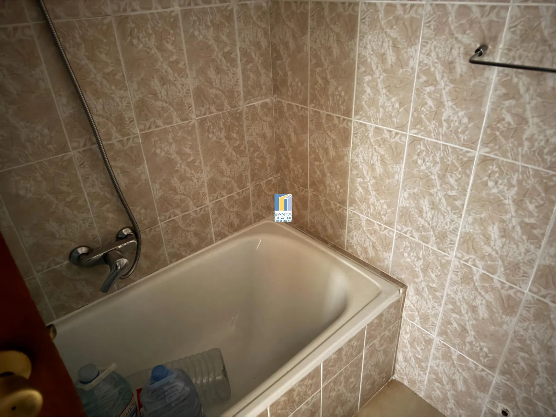PISO EN VENTA CON 3 DORMITORIOS, PLAZA DE GARAJE Y TRASTERO EN ZONA LOS BLOQUES, ZAMORA. - Inmobiliaria Santa Clara en Zamora - Miniatura 14