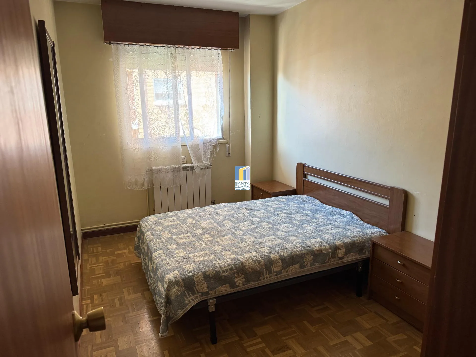 PISO EN VENTA CON 3 DORMITORIOS, PLAZA DE GARAJE Y TRASTERO EN ZONA LOS BLOQUES, ZAMORA. - Inmobiliaria Santa Clara en Zamora - Miniatura 7