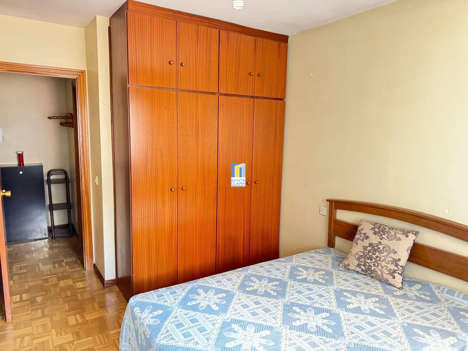 PISO EN VENTA CON 3 DORMITORIOS, PLAZA DE GARAJE Y TRASTERO EN ZONA LOS BLOQUES, ZAMORA. - Inmobiliaria Santa Clara en Zamora - Miniatura 9
