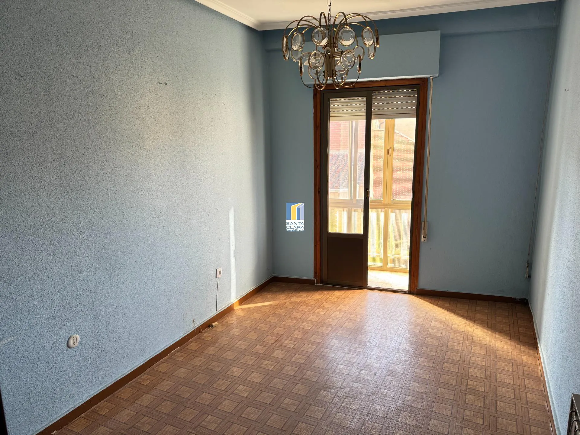PISO EN VENTA DE 3 DORMITORIOS JUNTO A LA PLAZA MAYOR DE VILLALPANDO, ZAMORA. - Inmobiliaria Santa Clara en Zamora - Imagen 1