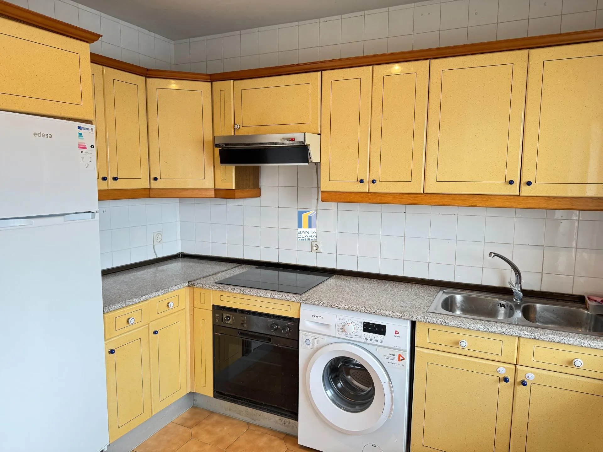 PISO EN VENTA DE 3 DORMITORIOS Y DOS TERRAZAS EN ZONA LA CANDELARIA, ZAMORA. - Inmobiliaria Santa Clara en Zamora - Miniatura 9