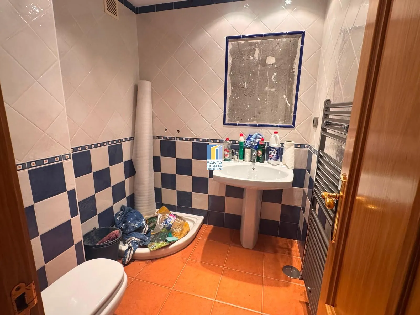 CHALET PAREADO EN VENTA CON 4 DORMITORIOS, GARAJE, JARDÍN Y BODEGA EN ZONA LAS VEGAS, ZAMORA. - Inmobiliaria Santa Clara en Zamora - Miniatura 26