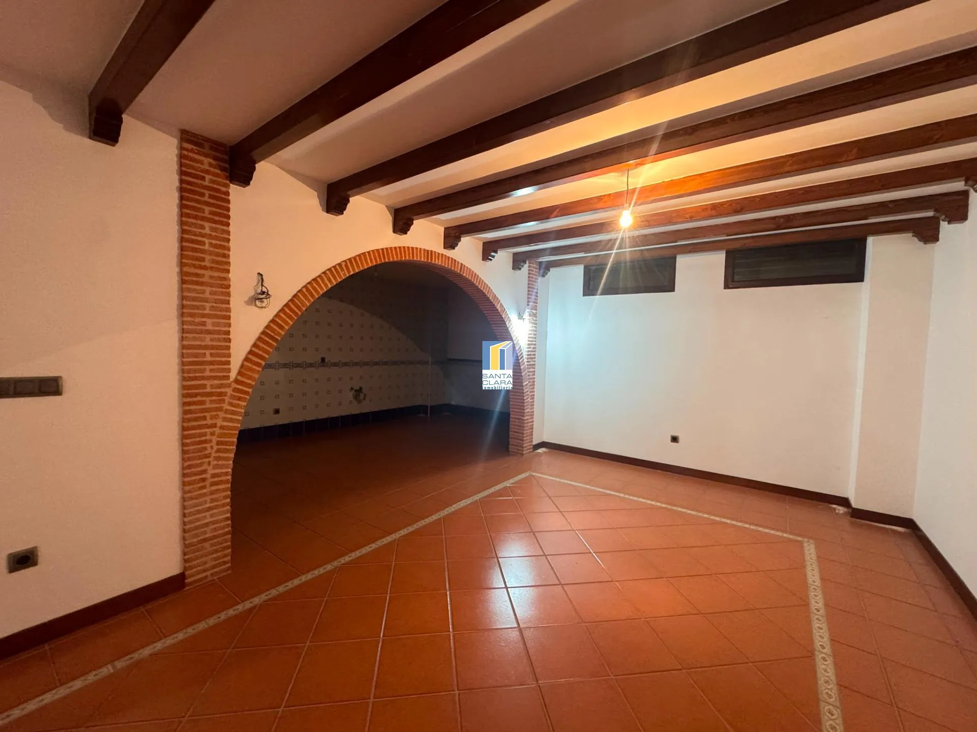 CHALET PAREADO EN VENTA CON 4 DORMITORIOS, GARAJE, JARDÍN Y BODEGA EN ZONA LAS VEGAS, ZAMORA. - Inmobiliaria Santa Clara en Zamora - Miniatura 44