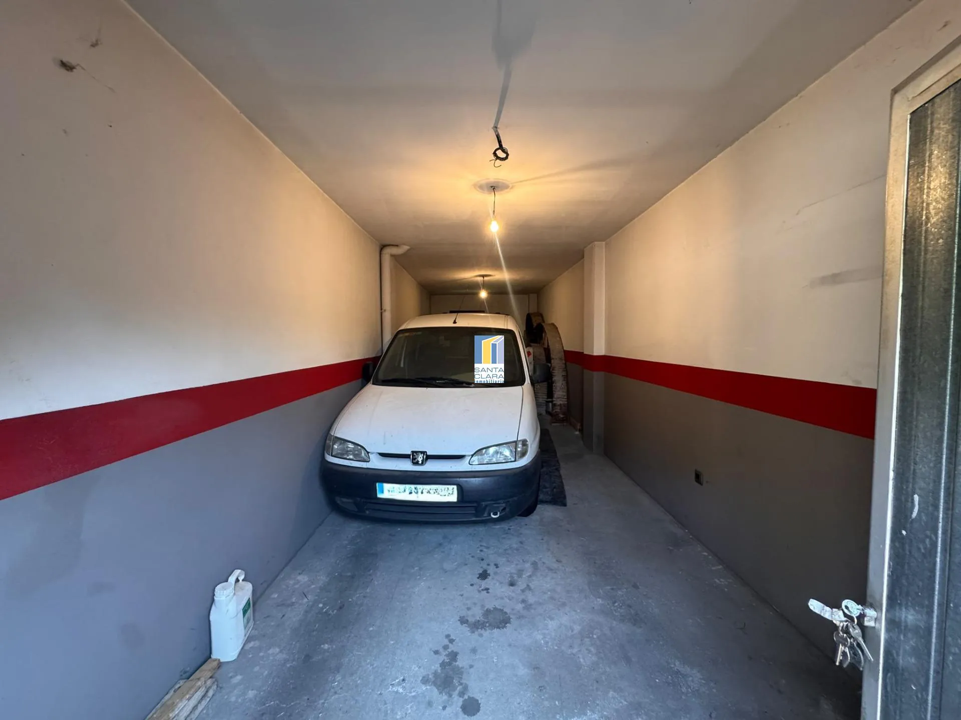 CHALET PAREADO EN VENTA CON 4 DORMITORIOS, GARAJE, JARDÍN Y BODEGA EN ZONA LAS VEGAS, ZAMORA. - Inmobiliaria Santa Clara en Zamora - Miniatura 52