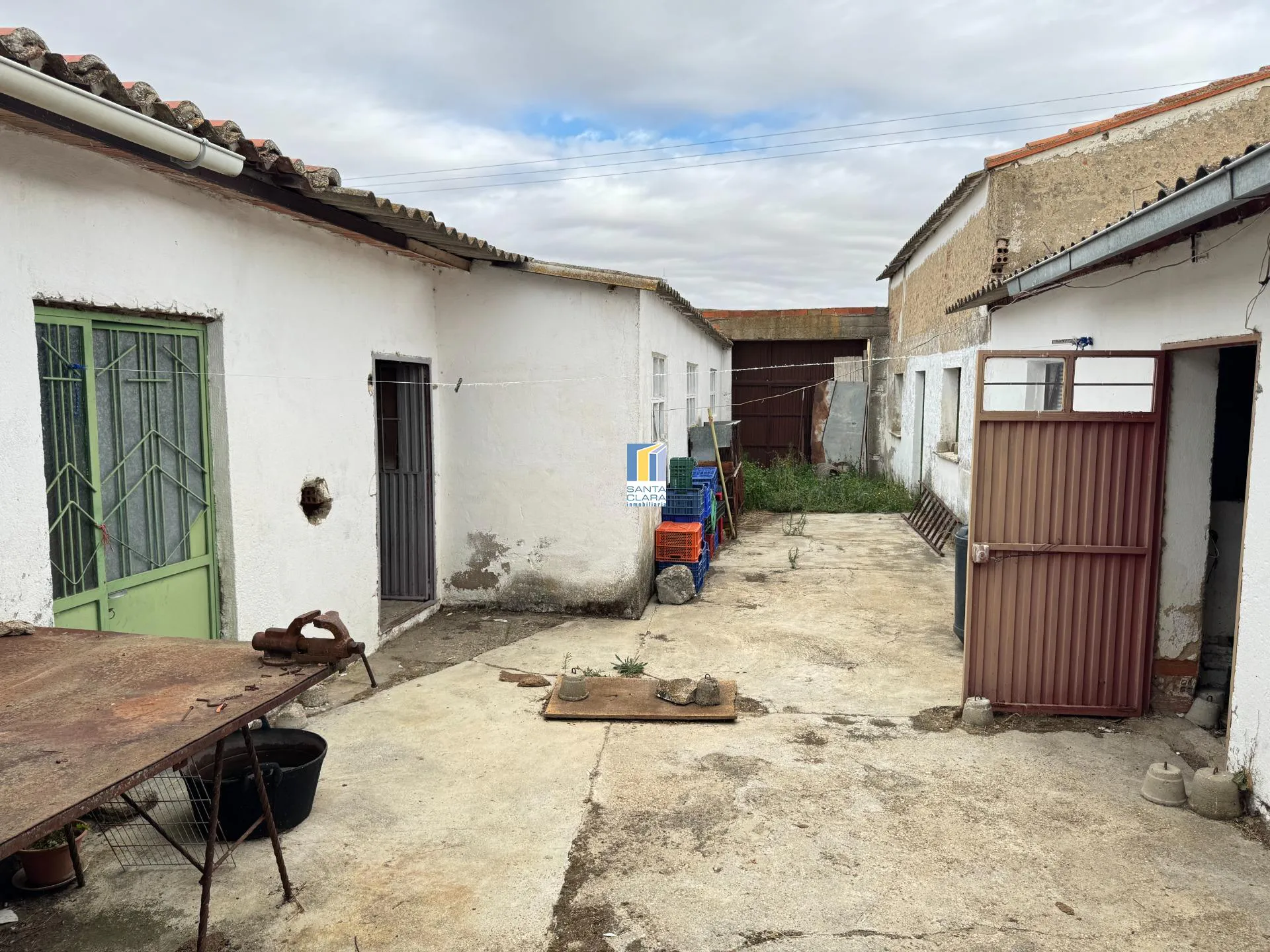 FINCA DE REGADÍO EN VENTA CON CASA EN ZONA CARRETERA DE CORESES, A 5 MINUTOS DE ZAMORA. - Inmobiliaria Santa Clara en Zamora - Miniatura 16