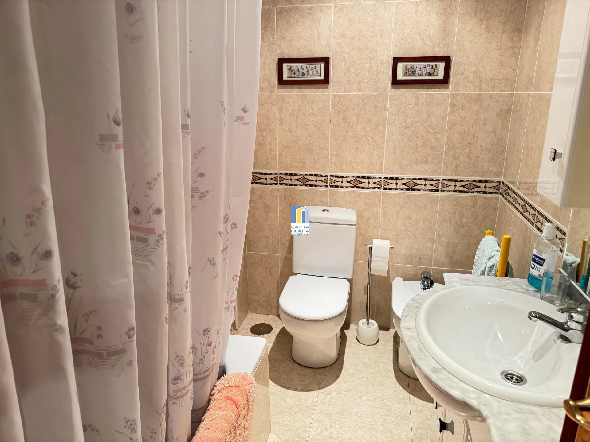 PISO EN VENTA DE 4 DORMITORIOS Y 2 BAÑOS EN ZONA LOS BLOQUES, ZAMORA. - Inmobiliaria Santa Clara en Zamora - Miniatura 11