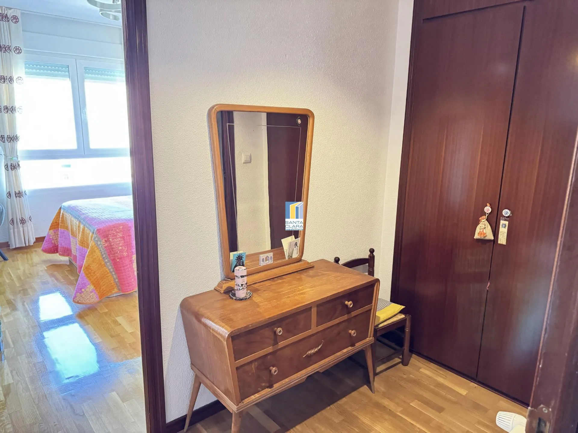 PISO EN VENTA DE 4 DORMITORIOS Y 2 BAÑOS EN ZONA LOS BLOQUES, ZAMORA. - Inmobiliaria Santa Clara en Zamora - Miniatura 17
