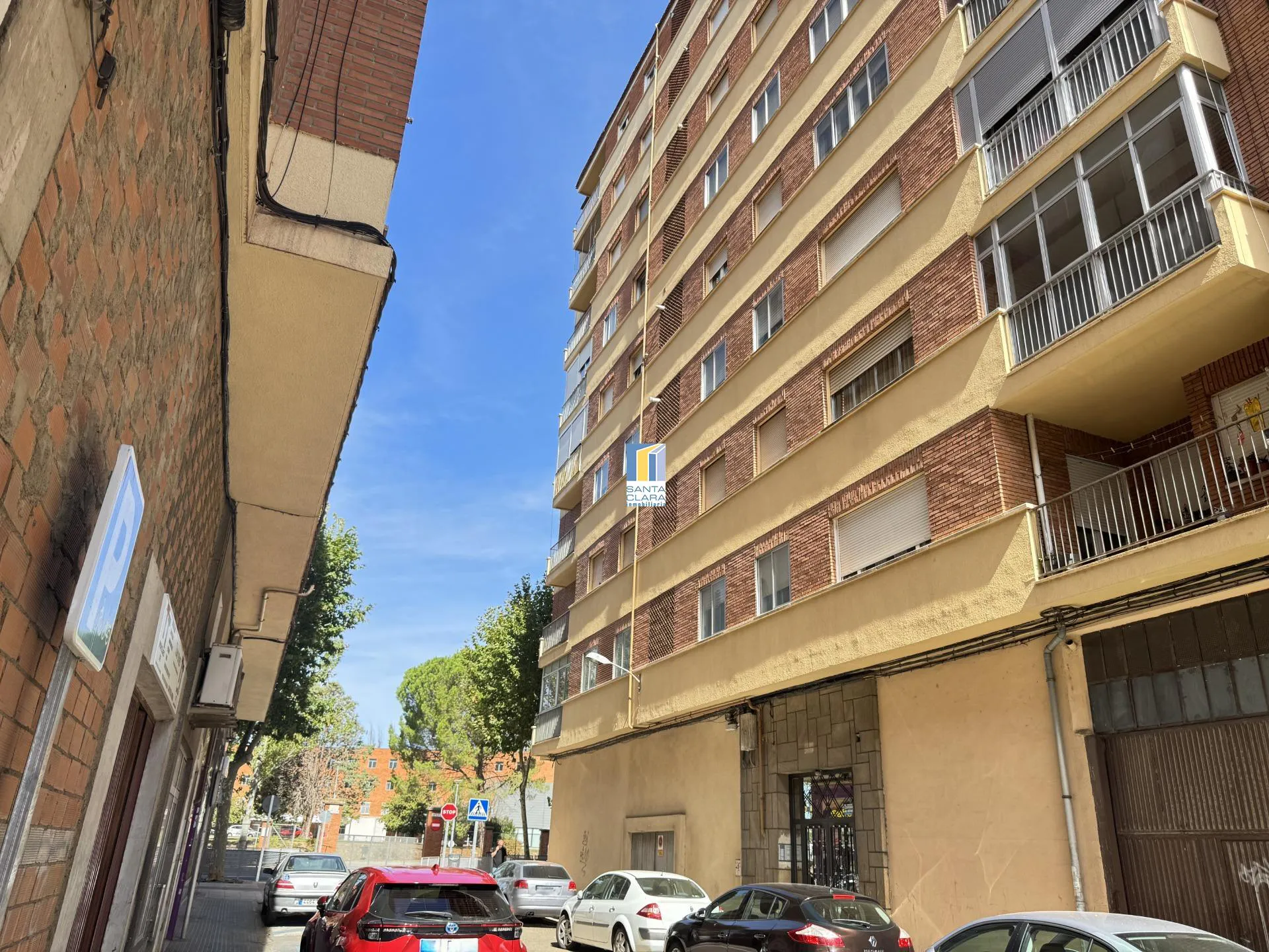 PISO EN VENTA DE 4 DORMITORIOS Y 2 BAÑOS EN ZONA LOS BLOQUES, ZAMORA. - Inmobiliaria Santa Clara en Zamora - Miniatura 19