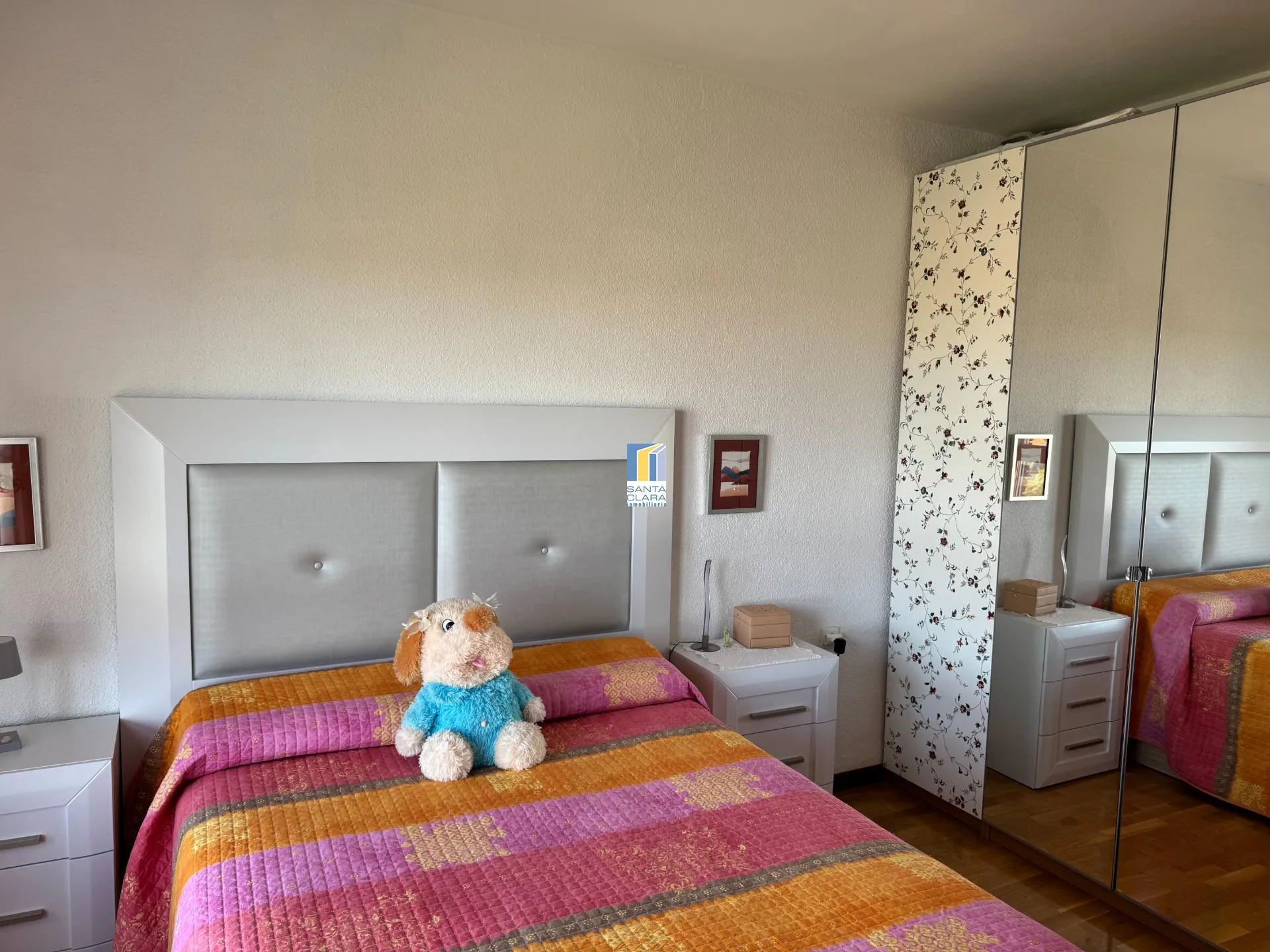 PISO EN VENTA DE 4 DORMITORIOS Y 2 BAÑOS EN ZONA LOS BLOQUES, ZAMORA. - Inmobiliaria Santa Clara en Zamora - Miniatura 7