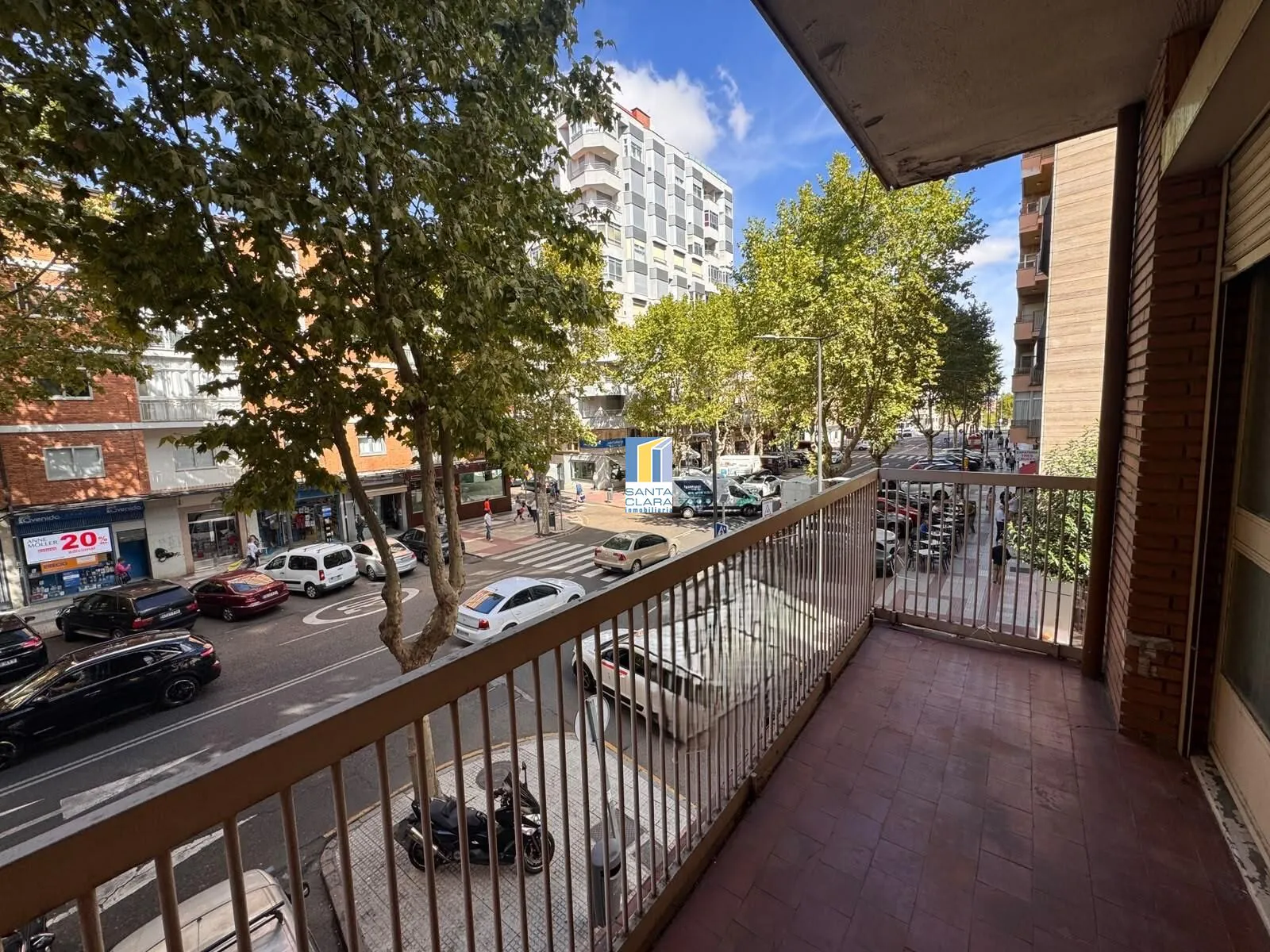 PISO EN VENTA DE 4 DORMITORIOS Y 2 BAÑOS EN ZONA TRES CRUCES, ZAMORA. - Inmobiliaria Santa Clara en Zamora - Imagen 1