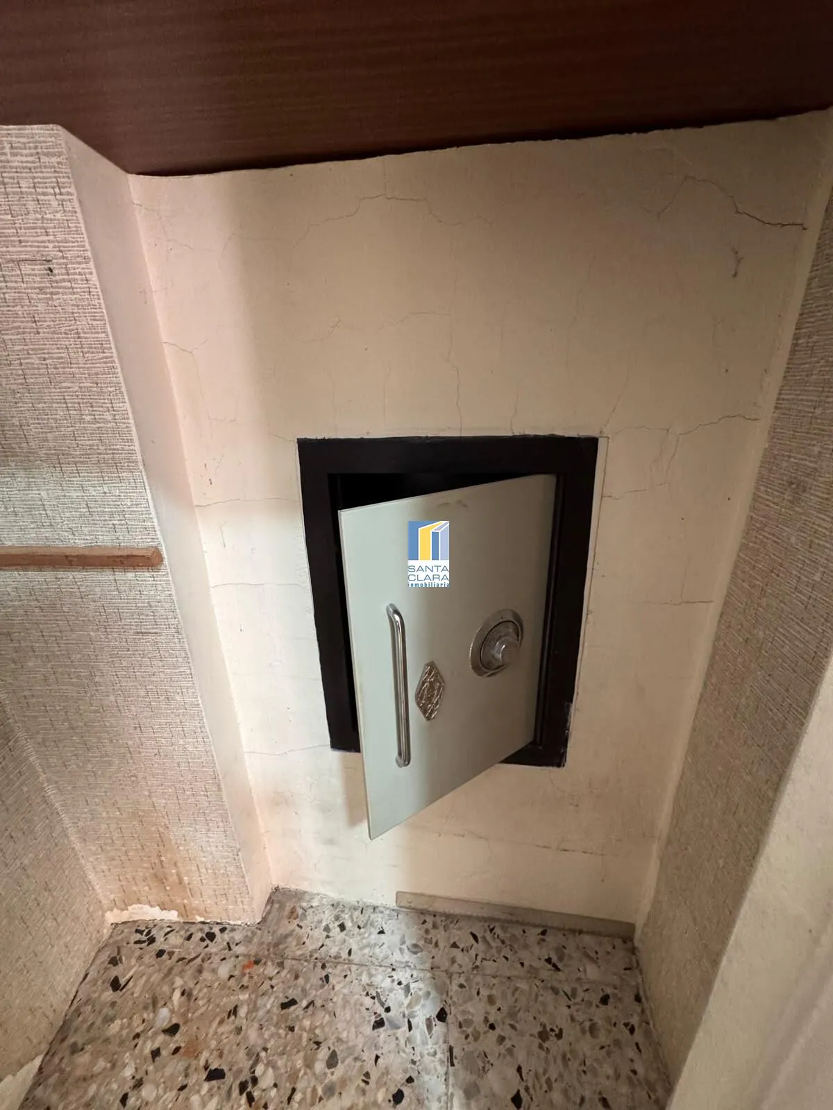PISO EN VENTA DE 4 DORMITORIOS Y 2 BAÑOS EN ZONA TRES CRUCES, ZAMORA. - Inmobiliaria Santa Clara en Zamora - Miniatura 11