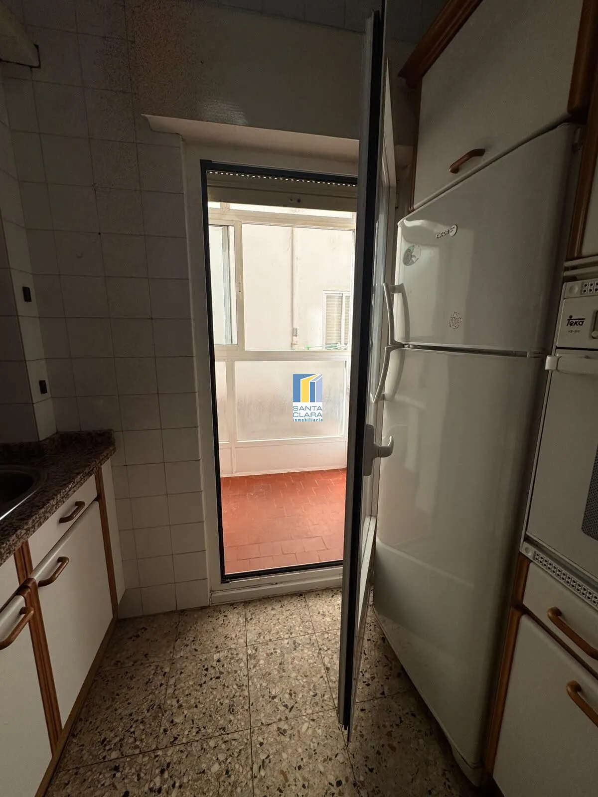 PISO EN VENTA DE 4 DORMITORIOS Y 2 BAÑOS EN ZONA TRES CRUCES, ZAMORA. - Inmobiliaria Santa Clara en Zamora - Miniatura 16