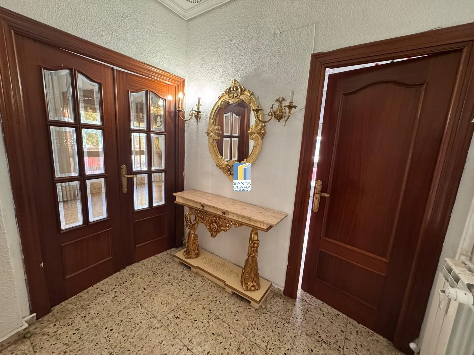 PISO EN VENTA DE 4 DORMITORIOS Y 2 BAÑOS EN ZONA TRES CRUCES, ZAMORA. - Inmobiliaria Santa Clara en Zamora - Miniatura 20