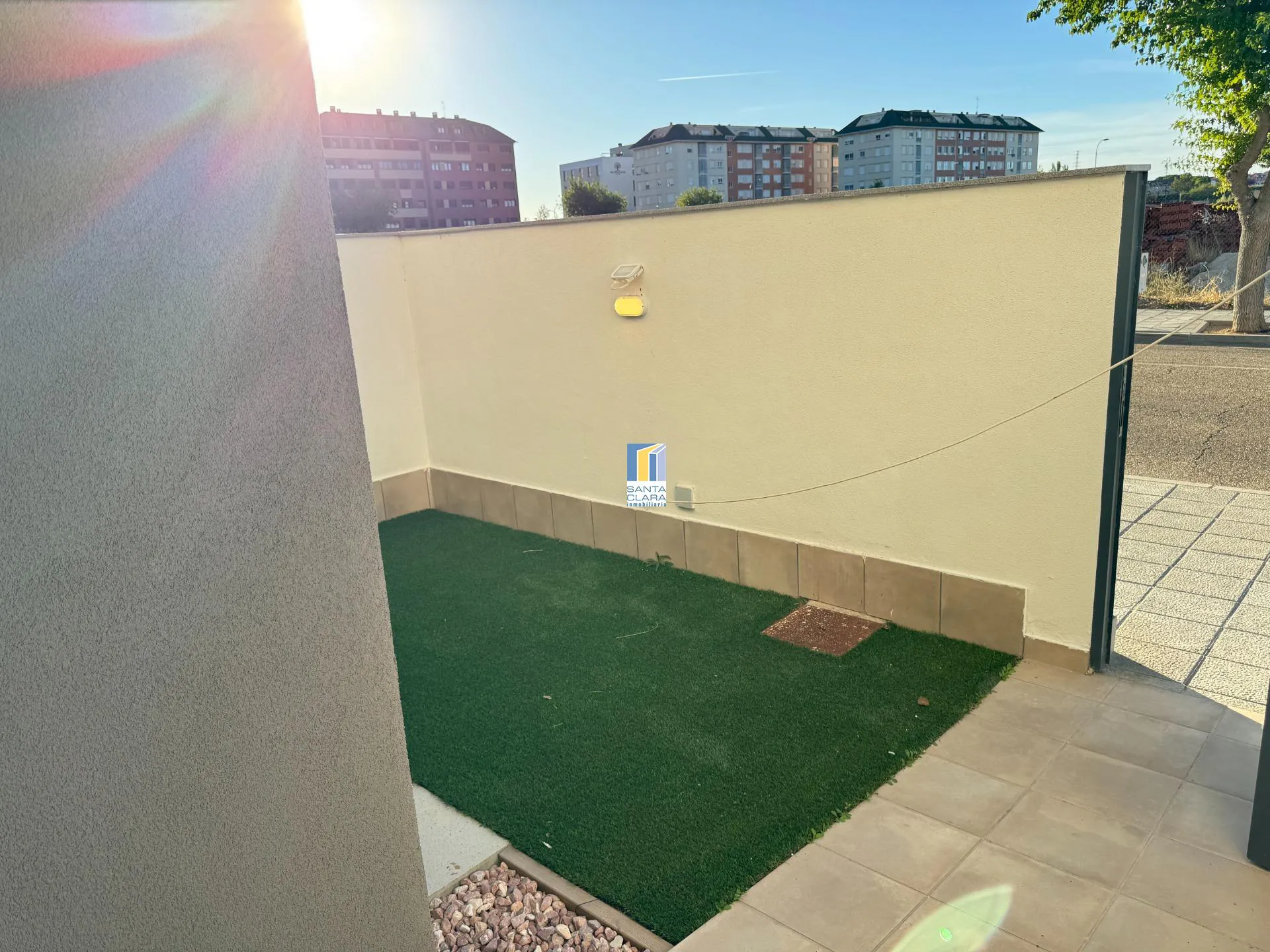 CHALETS UNIFAMILIARES DE OBRA NUEVA EN VENTA, EN ZONA VISTALEGRE, ZAMORA. - Inmobiliaria Santa Clara en Zamora - Miniatura 21