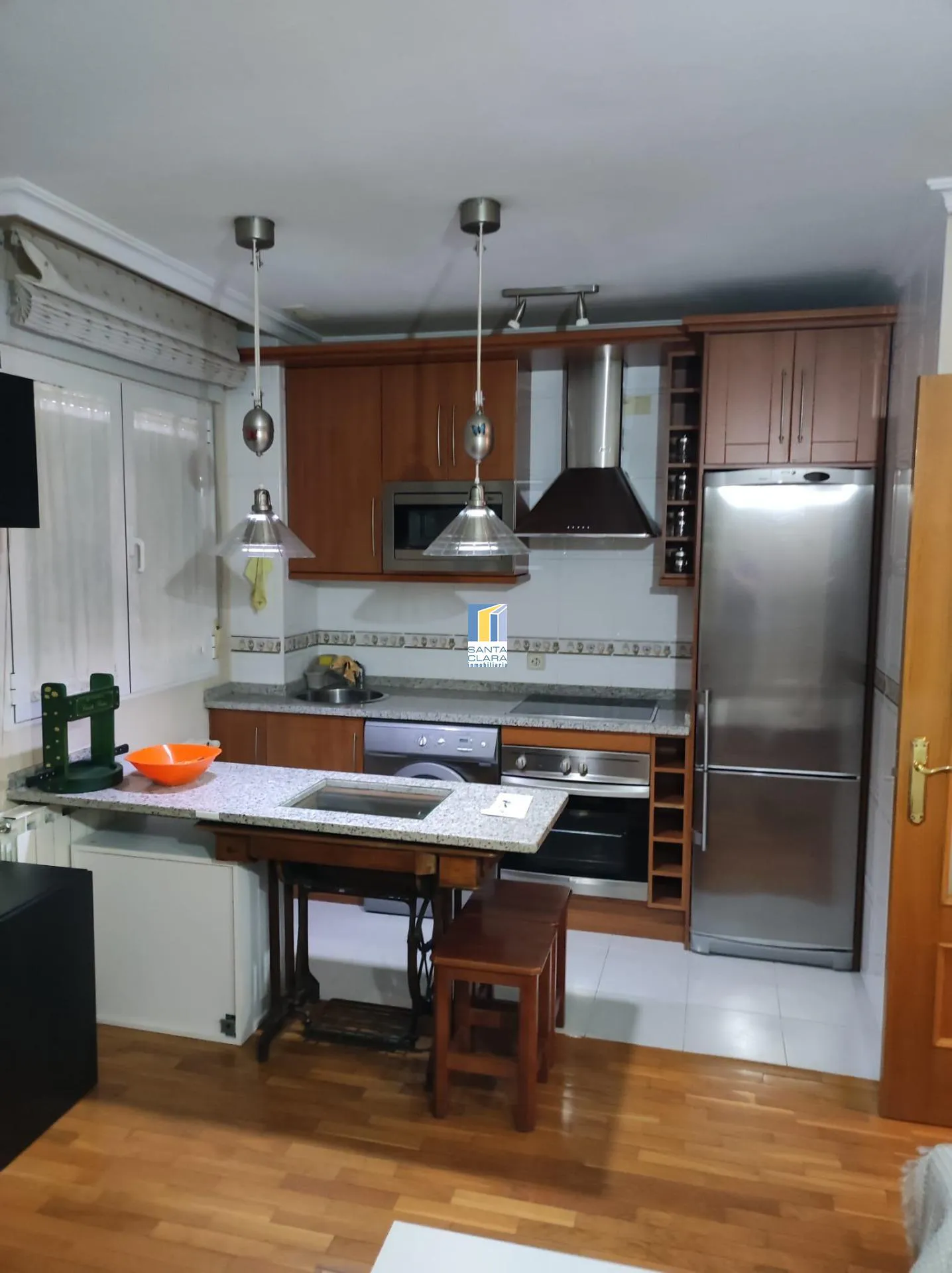 APARTAMENTO ÁTICO DÚPLEX EN ALQUILER CON UN DORMITORIO EN ZONA LOS BLOQUES (ZAMORA). - Inmobiliaria Santa Clara en Zamora - Miniatura 6