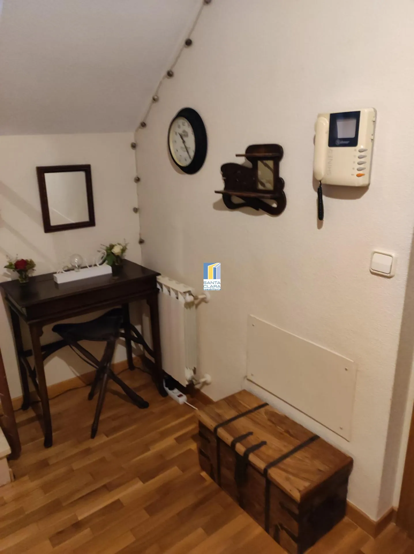 APARTAMENTO ÁTICO DÚPLEX EN ALQUILER CON UN DORMITORIO EN ZONA LOS BLOQUES (ZAMORA). - Inmobiliaria Santa Clara en Zamora - Miniatura 8