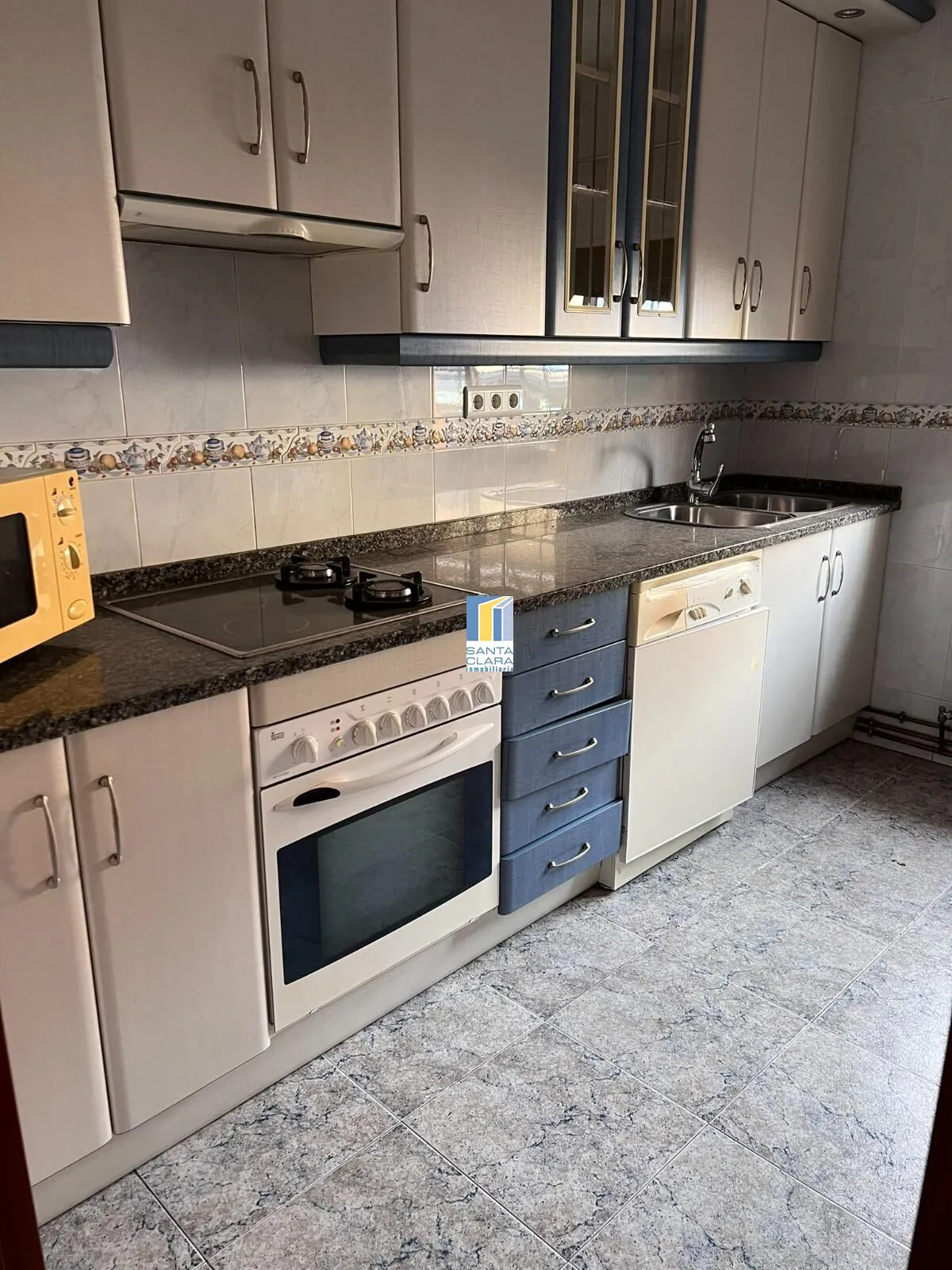 CASA EN VENTA DE 2 DORMITORIOS EN MORALEJA DEL VINO, ZAMORA. - Inmobiliaria Santa Clara en Zamora - Miniatura 11