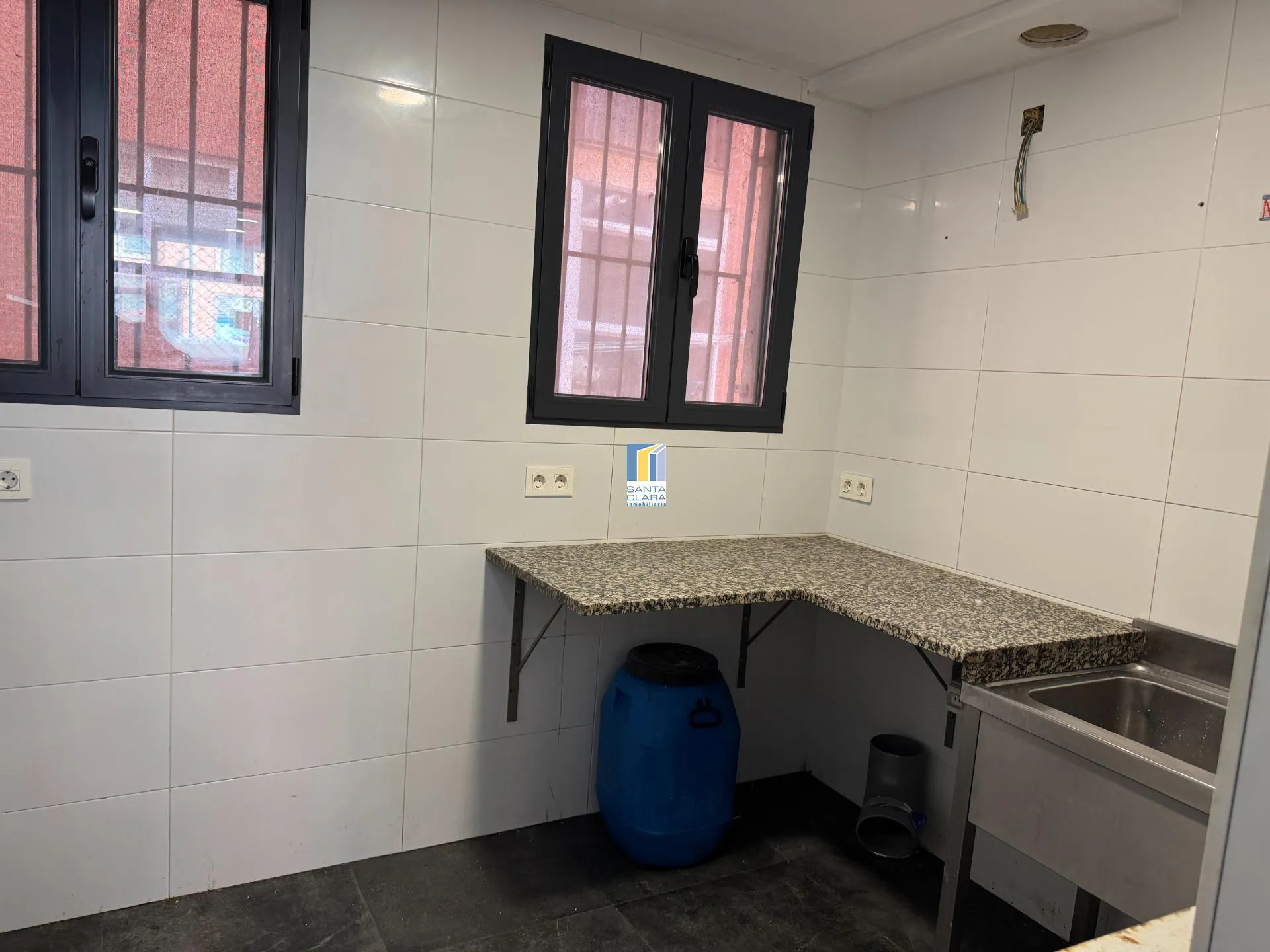 BAR EN ALQUILER CON LICENCIA AL DÍA EN ZONA LA CANDELARIA, ZAMORA. - Inmobiliaria Santa Clara en Zamora - Miniatura 5