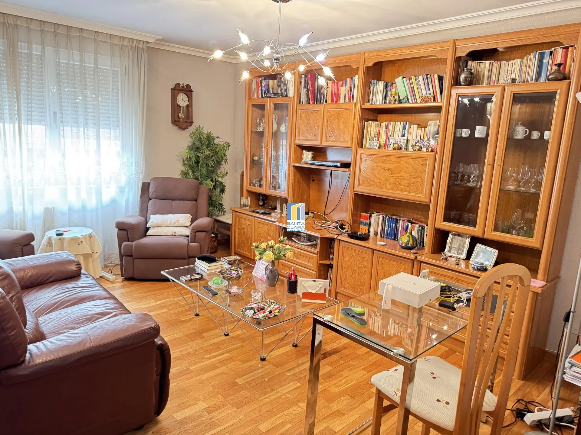 PISO EN VENTA CON 3 DORMITORIOS, 2 BAÑOS Y TRASTERO EN ZONA CANDELARIA, ZAMORA - Inmobiliaria Santa Clara en Zamora - Imagen 1