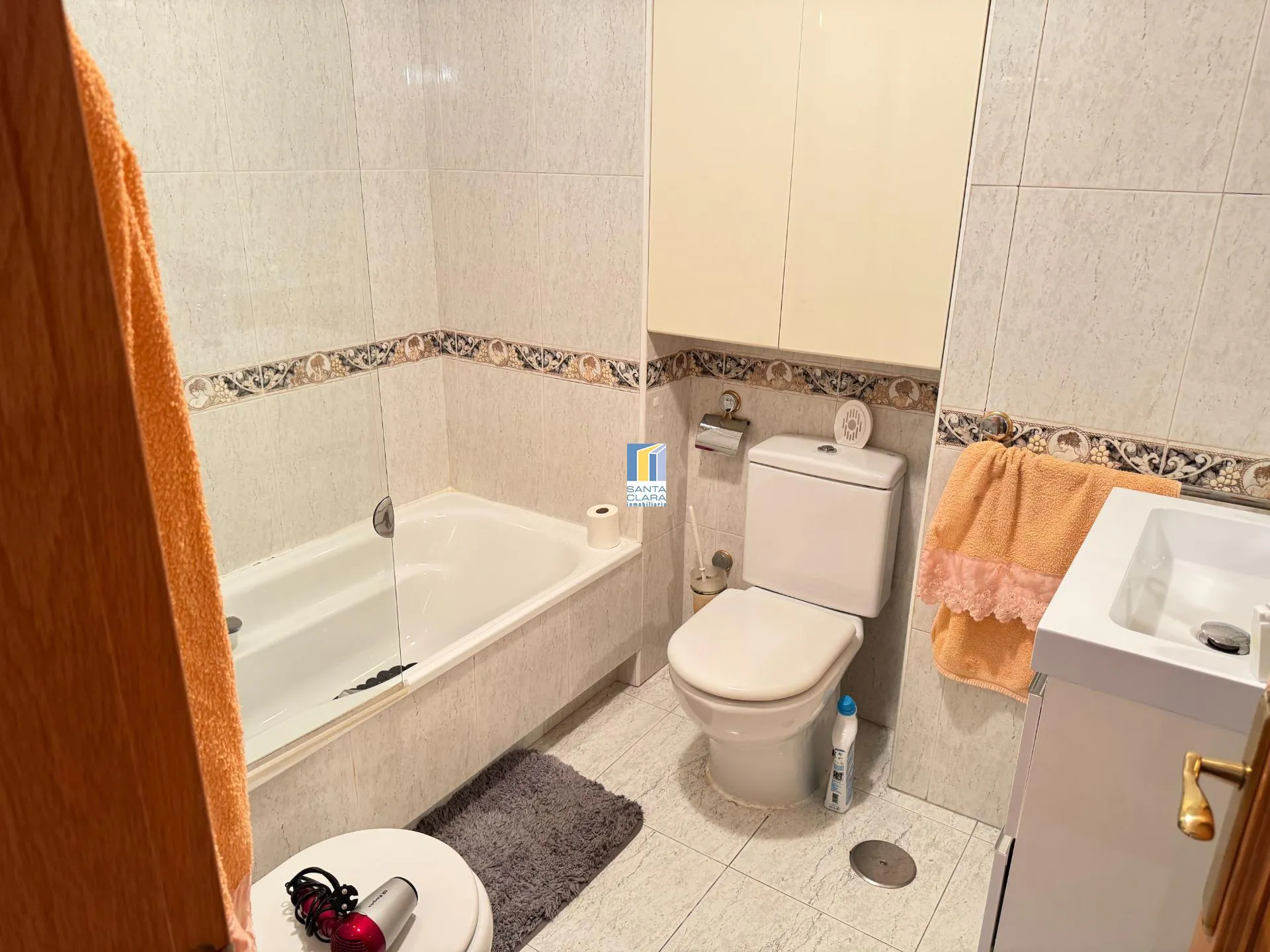 PISO EN VENTA CON 3 DORMITORIOS, 2 BAÑOS Y TRASTERO EN ZONA CANDELARIA, ZAMORA - Inmobiliaria Santa Clara en Zamora - Miniatura 12