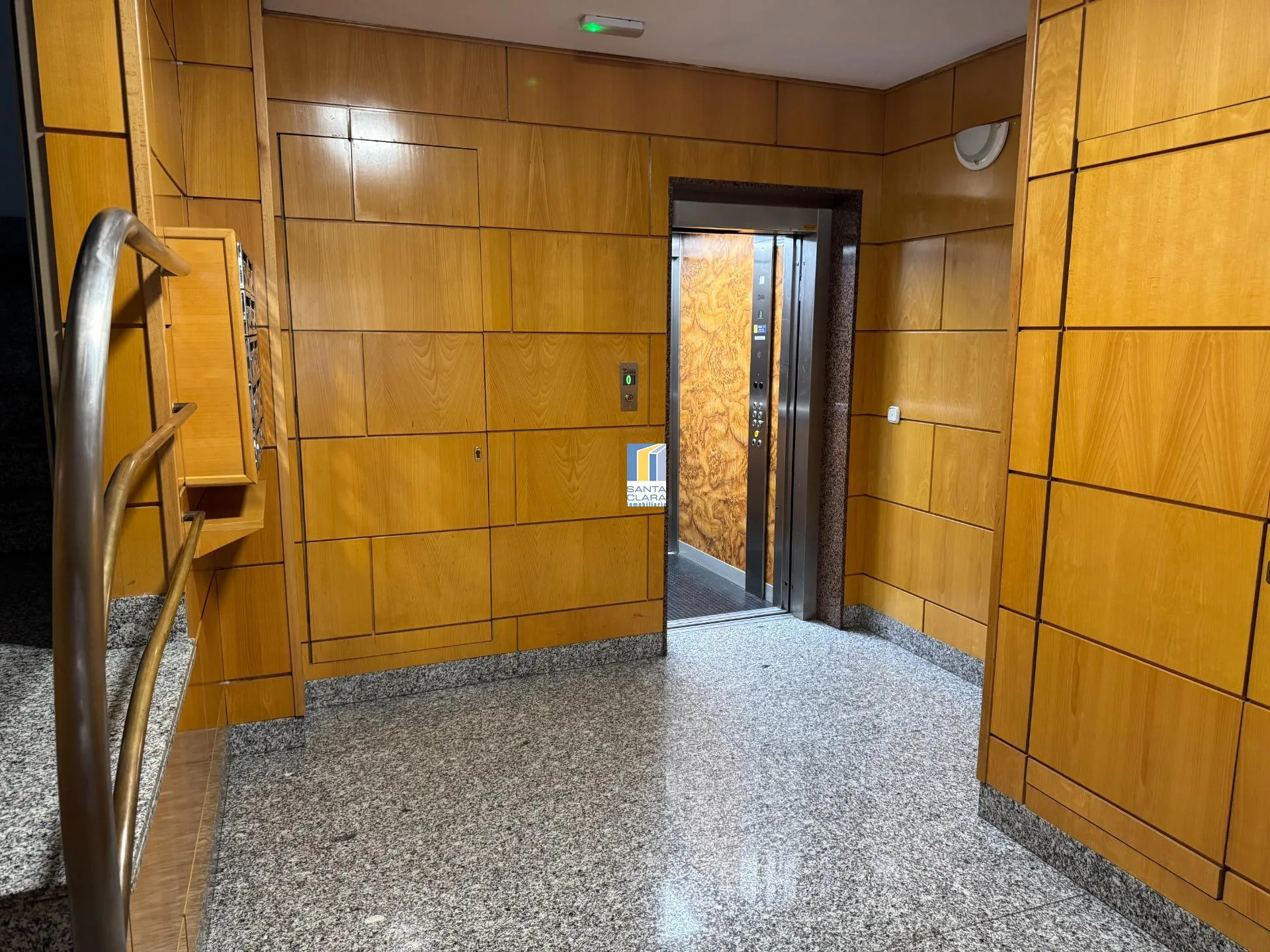 PISO EN VENTA CON 3 DORMITORIOS, 2 BAÑOS Y TRASTERO EN ZONA CANDELARIA, ZAMORA - Inmobiliaria Santa Clara en Zamora - Miniatura 23