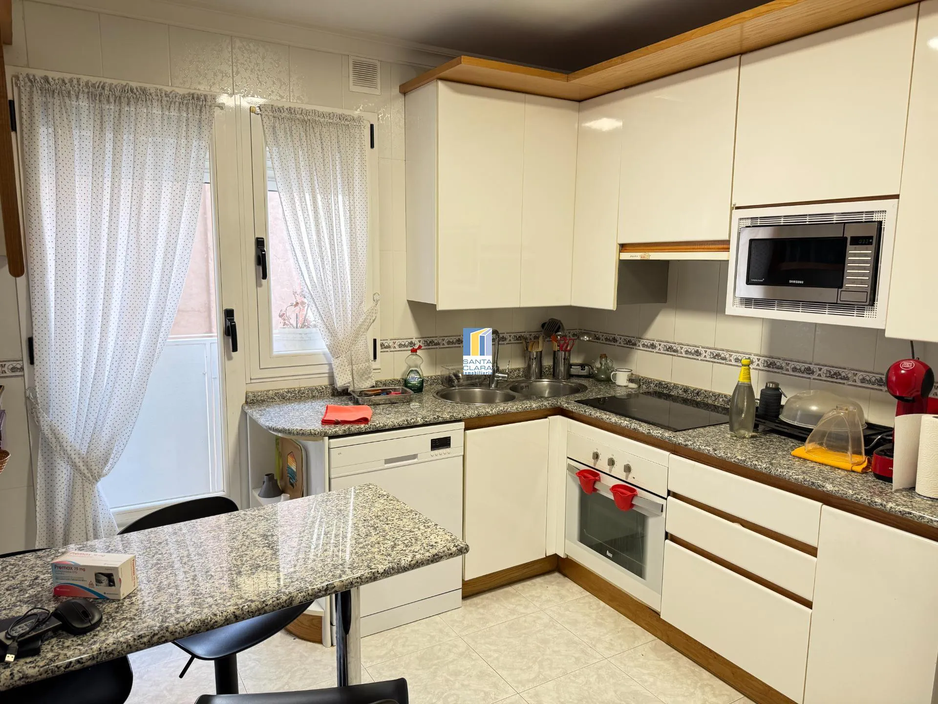 PISO EN VENTA CON 3 DORMITORIOS, 2 BAÑOS Y TRASTERO EN ZONA CANDELARIA, ZAMORA - Inmobiliaria Santa Clara en Zamora - Miniatura 5