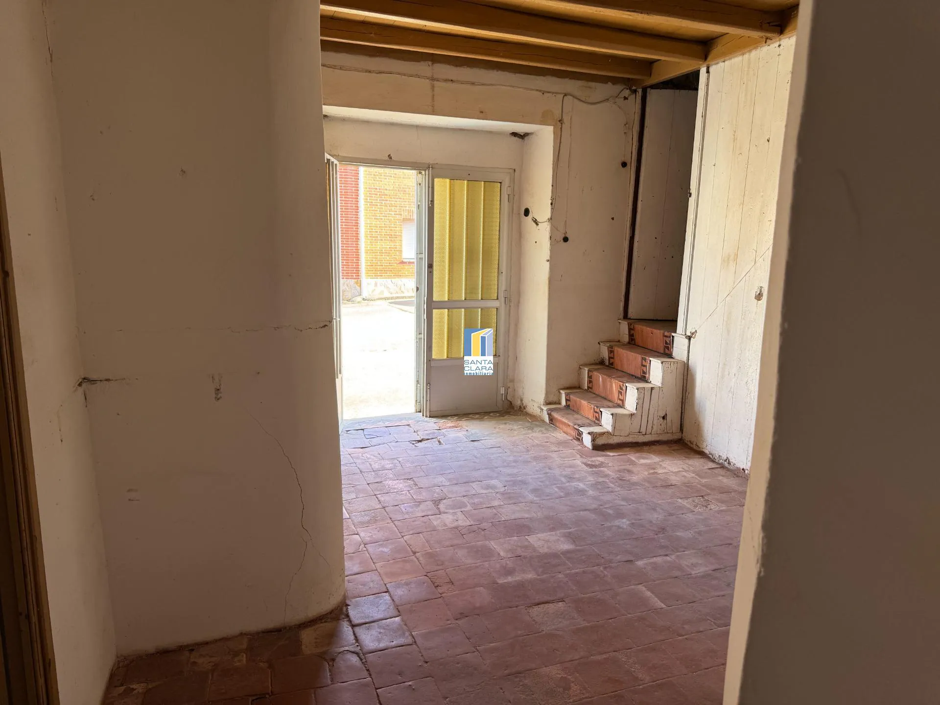 CASA EN VENTA PARA REFORMAR EN ASPARIEGOS (ZAMORA) - Inmobiliaria Santa Clara en Zamora - Miniatura 2