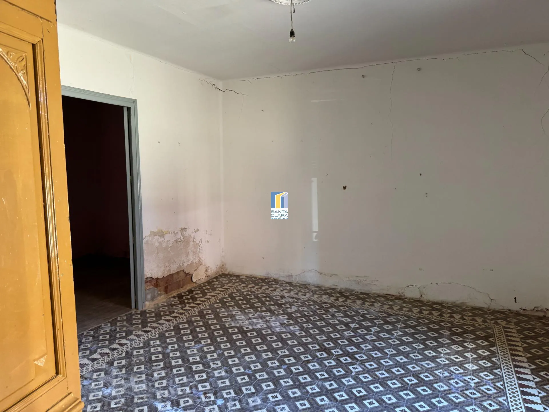 CASA EN VENTA PARA REFORMAR EN ASPARIEGOS (ZAMORA) - Inmobiliaria Santa Clara en Zamora - Miniatura 4