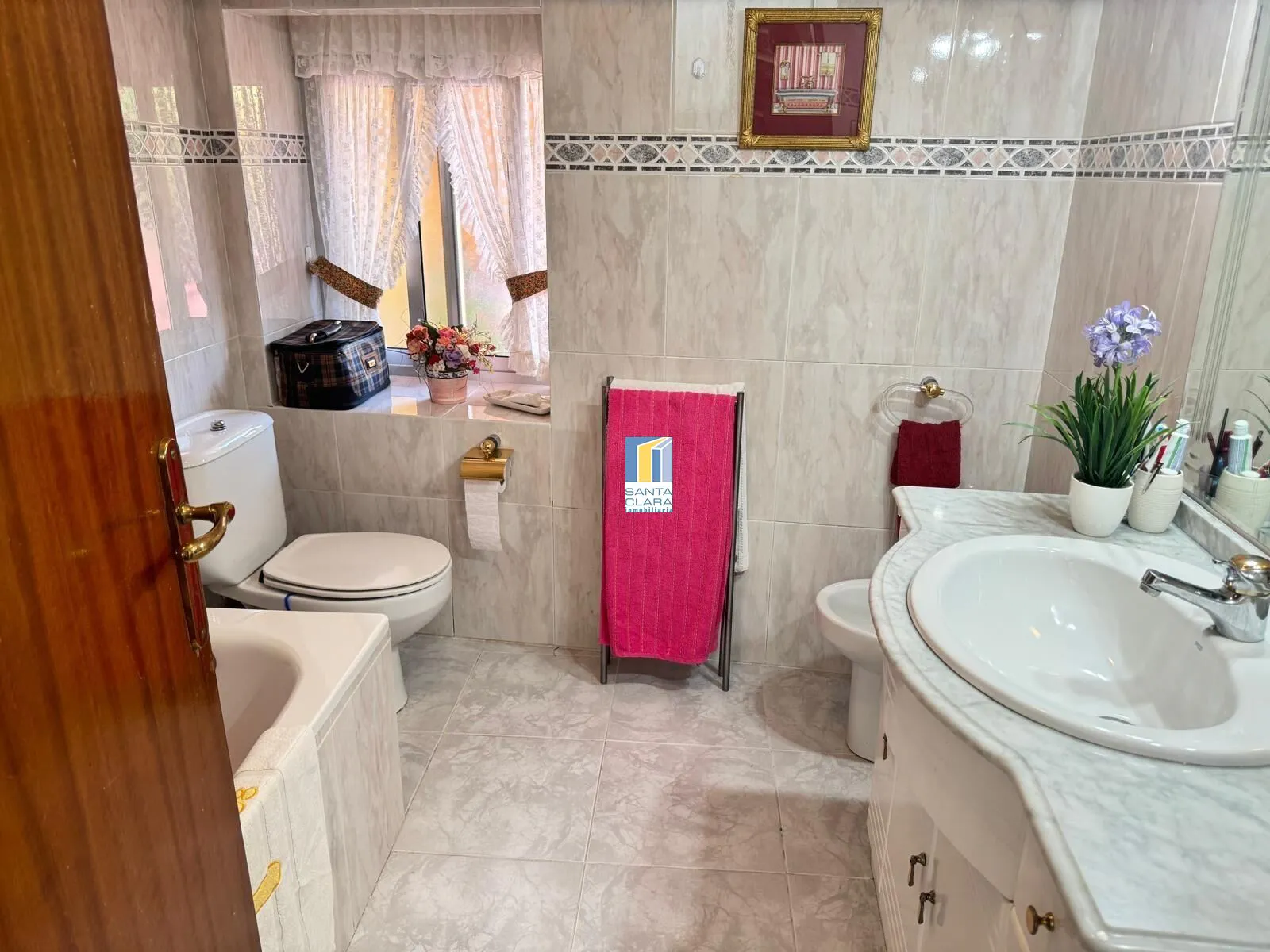 CASA COMPLETAMENTE REFORMADA EN VENTA CON 5 DORMITORIOS, 2 BAÑOS, PATIO Y TERRAZA EN ARGUJILLO (ZAMORA) - Inmobiliaria Santa Clara en Zamora - Miniatura 27