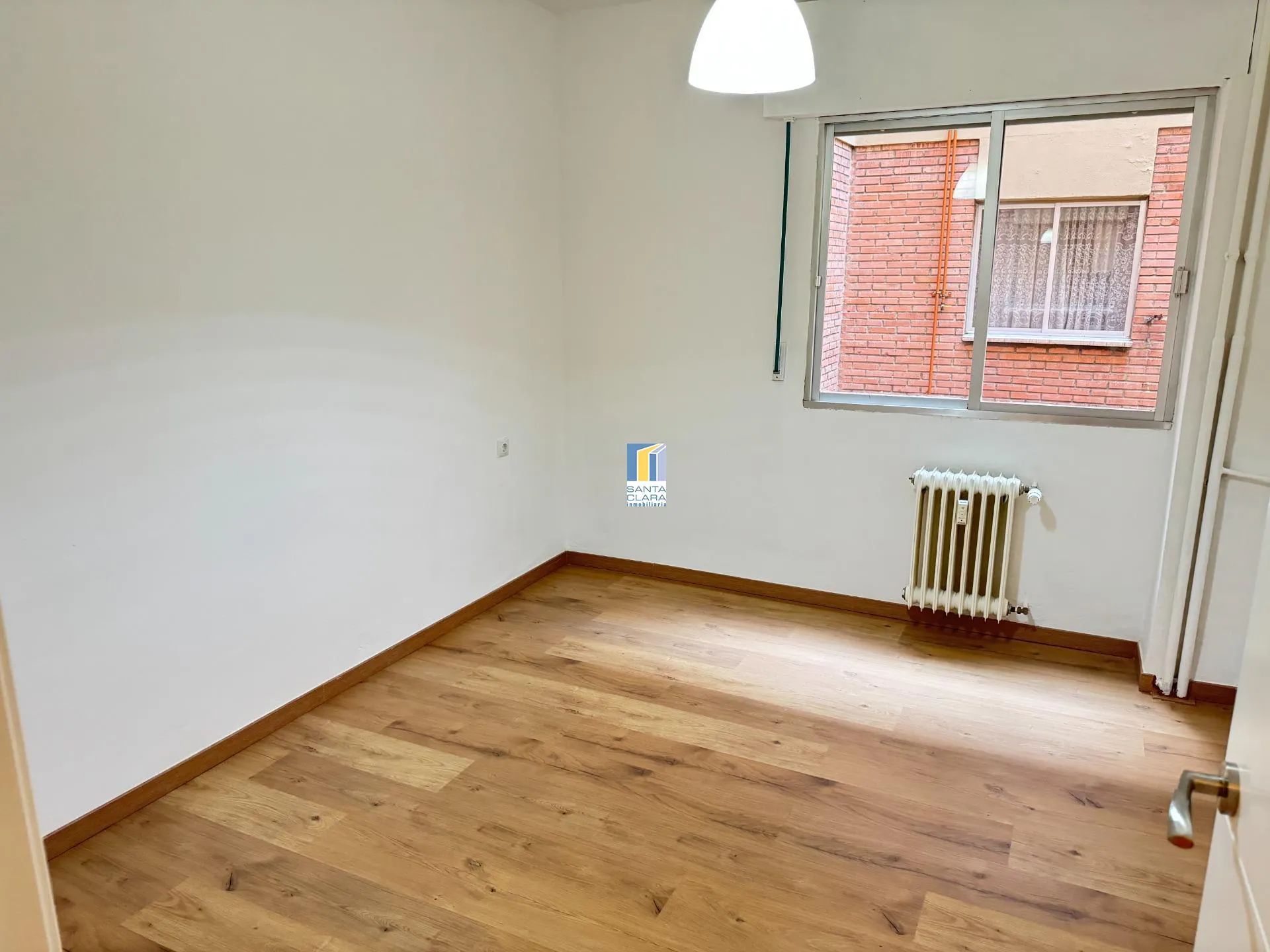 PISO EN VENTA CON 3 DORMITORIOS, TERRAZA Y GARAJE EN ZONA CANDELARIA, ZAMORA - Inmobiliaria Santa Clara en Zamora - Miniatura 13