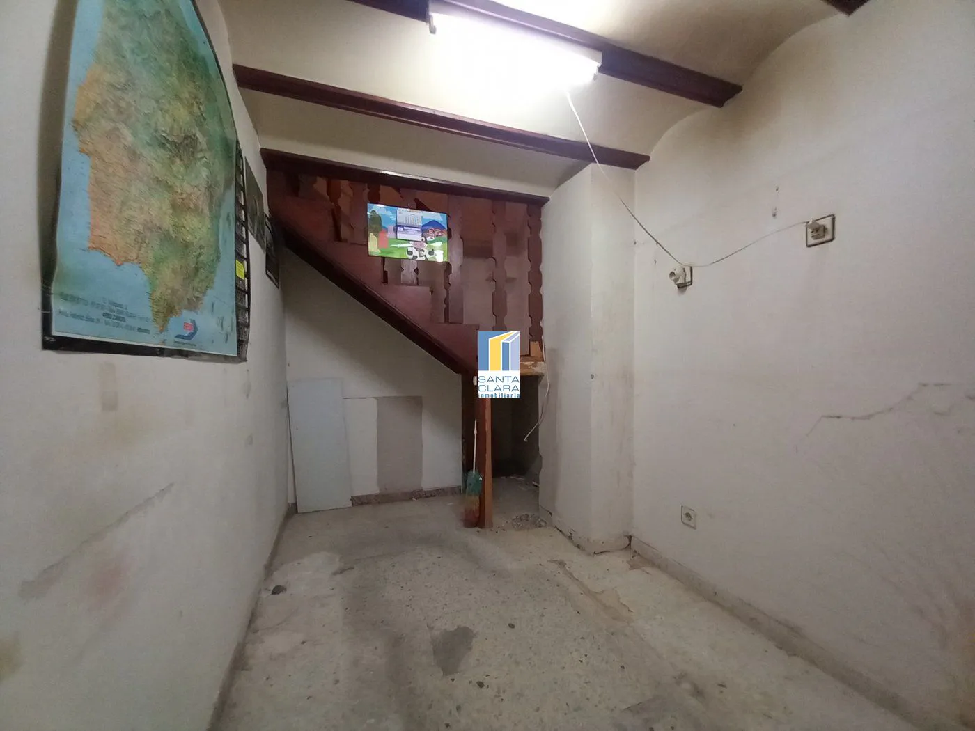 AMPLIO LOCAL COMERCIAL EN ALQUILER EN PLENO CENTRO DE ZAMORA - Inmobiliaria Santa Clara en Zamora - Miniatura 11