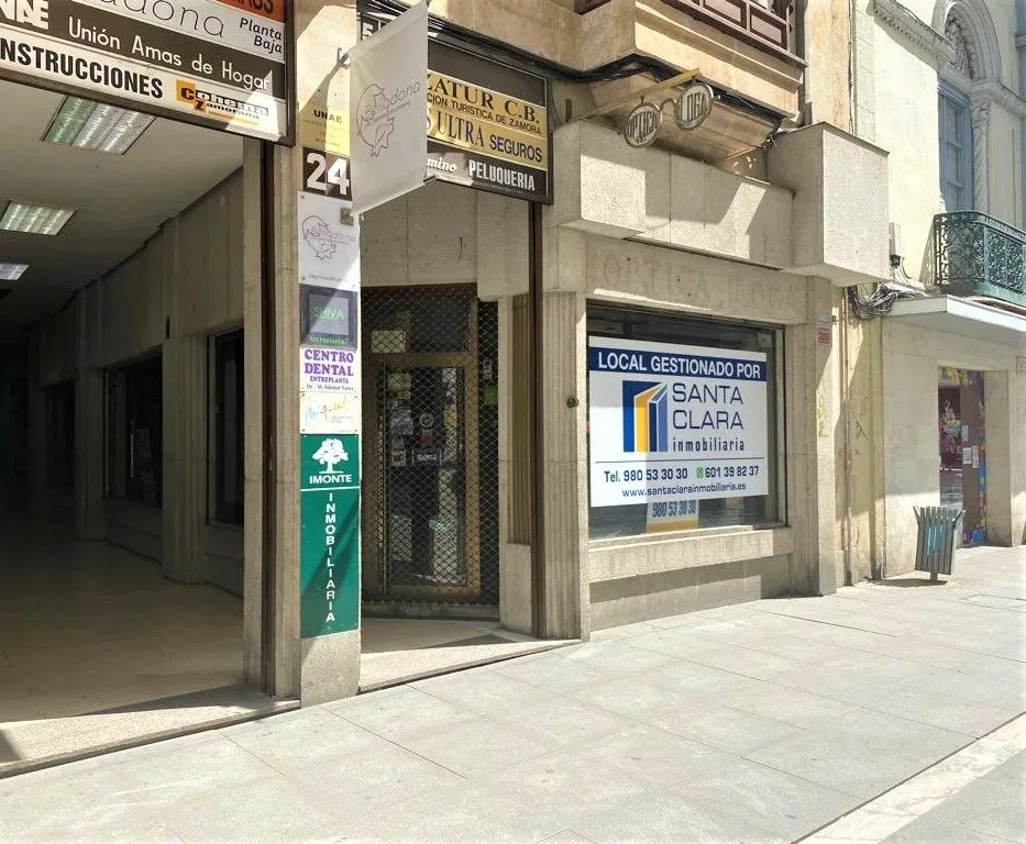 AMPLIO LOCAL COMERCIAL EN ALQUILER EN PLENO CENTRO DE ZAMORA - Inmobiliaria Santa Clara en Zamora - Miniatura 2