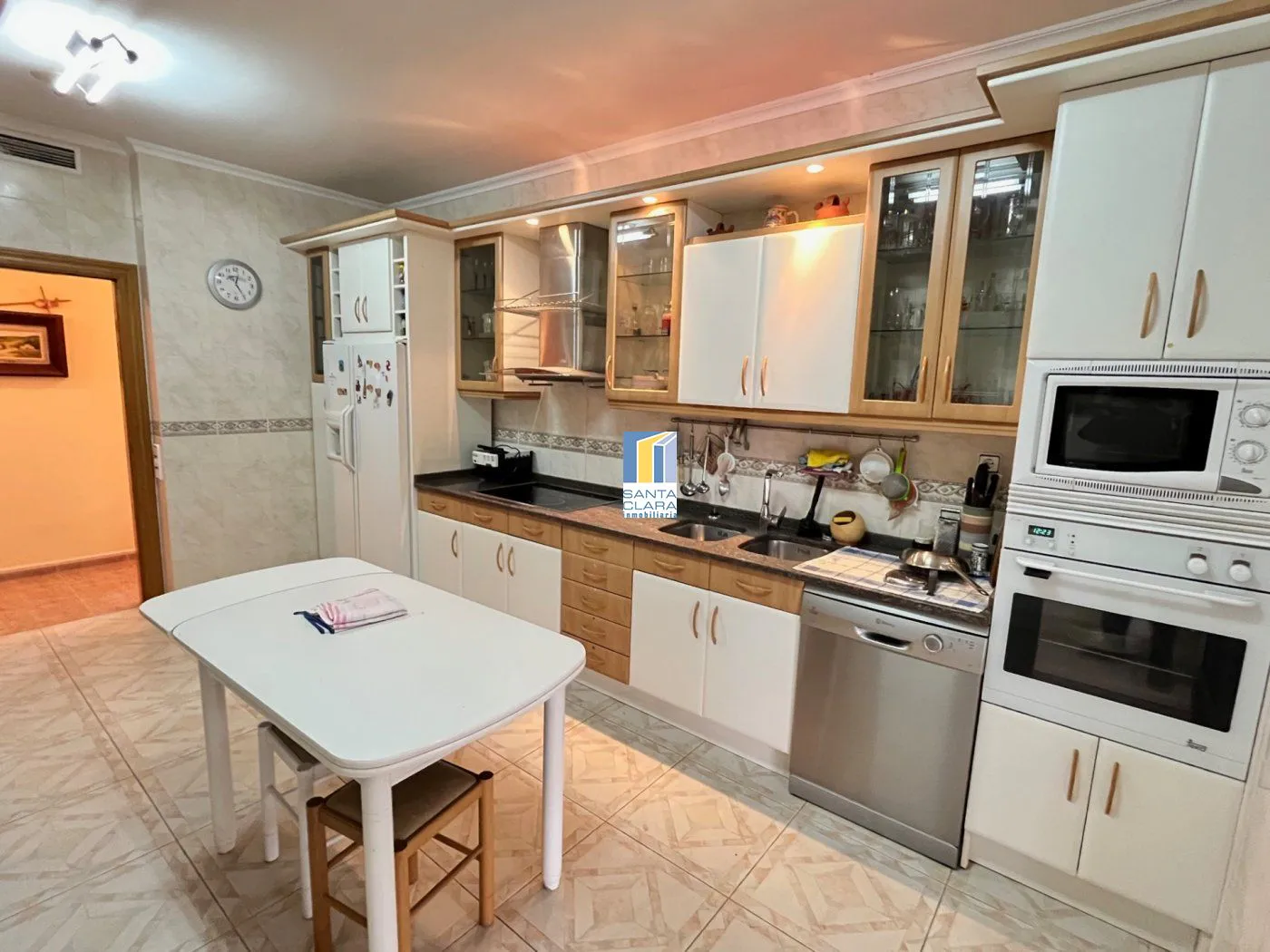 CHALET EN VENTA CON 5 DORMITORIOS, PISCINA, CANCHA DE TENIS Y JARDÍN EN CARRETERA CARRASCAL, ZAMORA. - Inmobiliaria Santa Clara en Zamora - Miniatura 10