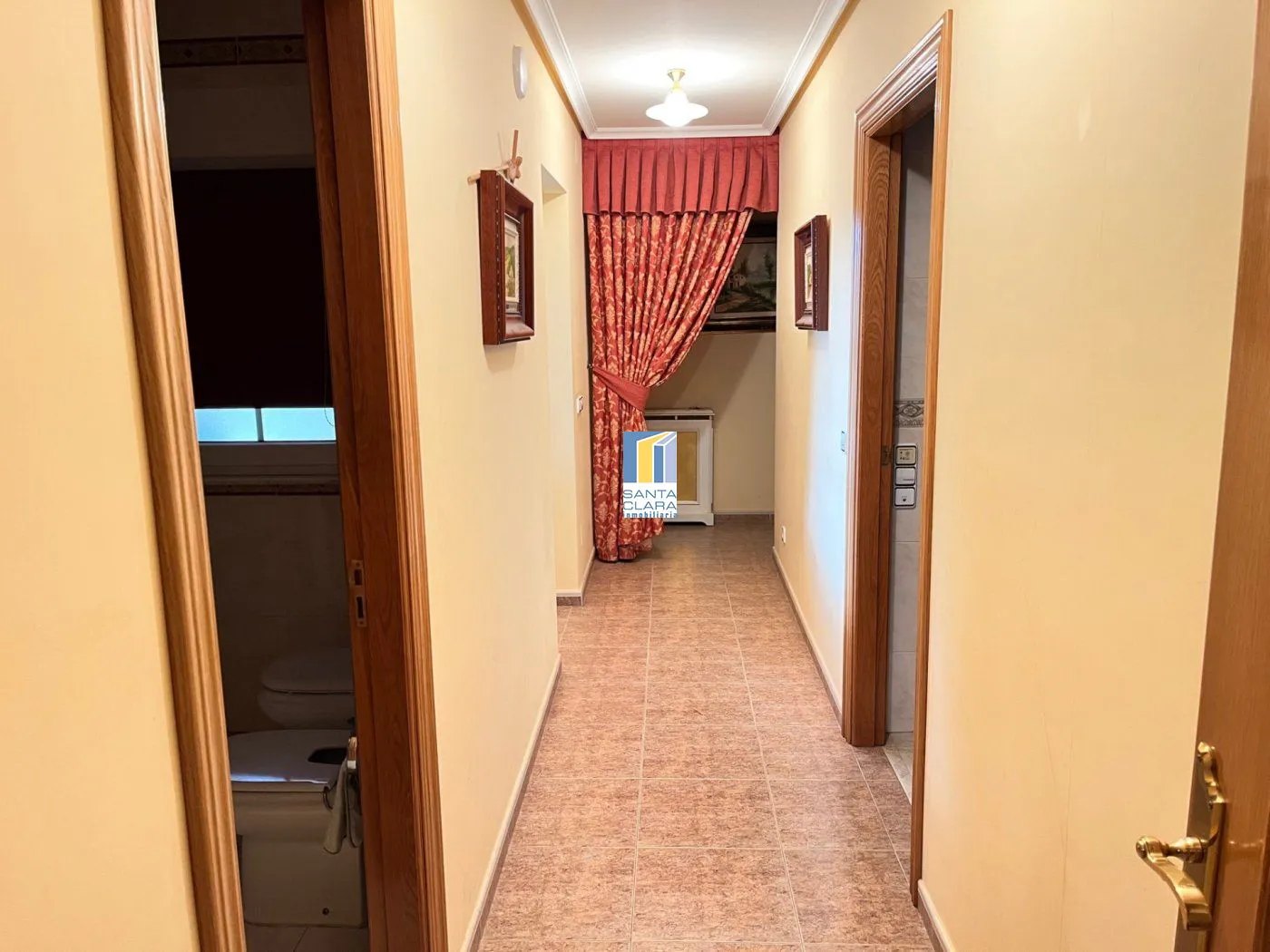 CHALET EN VENTA CON 5 DORMITORIOS, PISCINA, CANCHA DE TENIS Y JARDÍN EN CARRETERA CARRASCAL, ZAMORA. - Inmobiliaria Santa Clara en Zamora - Miniatura 18