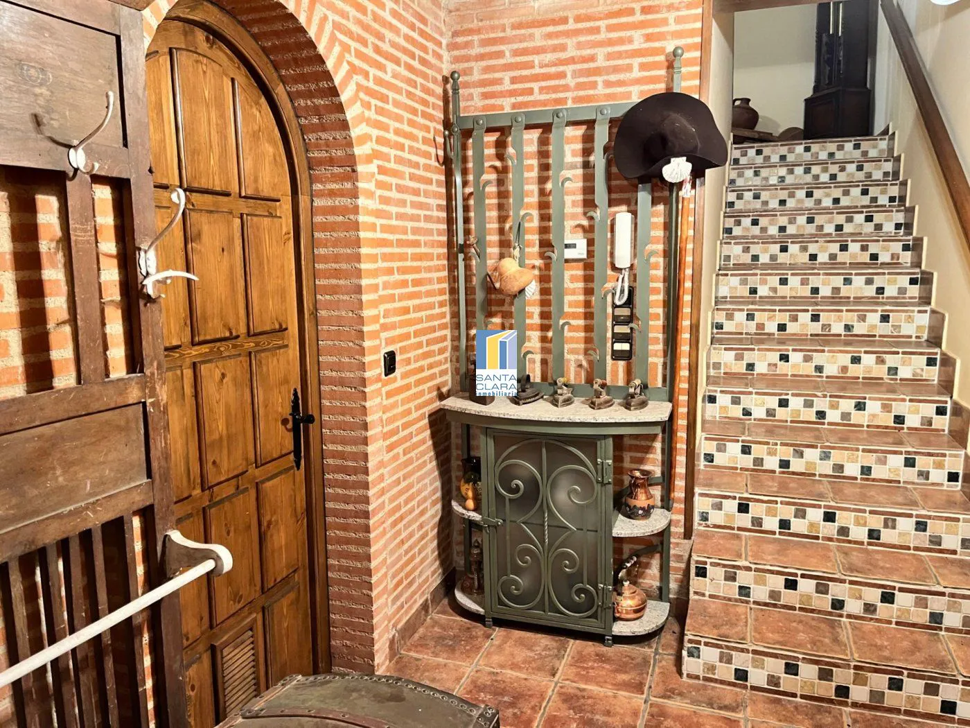 CHALET EN VENTA CON 5 DORMITORIOS, PISCINA, CANCHA DE TENIS Y JARDÍN EN CARRETERA CARRASCAL, ZAMORA. - Inmobiliaria Santa Clara en Zamora - Miniatura 26