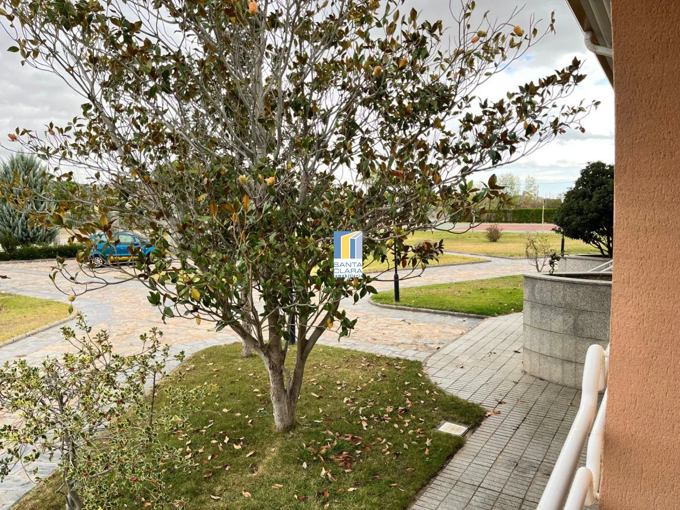 CHALET EN VENTA CON 5 DORMITORIOS, PISCINA, CANCHA DE TENIS Y JARDÍN EN CARRETERA CARRASCAL, ZAMORA. - Inmobiliaria Santa Clara en Zamora - Miniatura 33