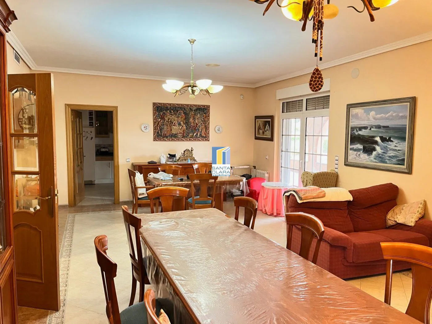 CHALET EN VENTA CON 5 DORMITORIOS, PISCINA, CANCHA DE TENIS Y JARDÍN EN CARRETERA CARRASCAL, ZAMORA. - Inmobiliaria Santa Clara en Zamora - Miniatura 8