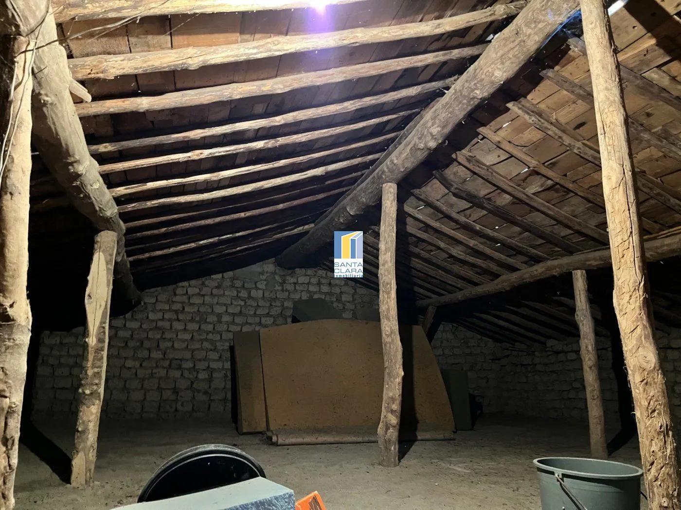 CASA EN VENTA CON 3 DORMITORIOS, GARAJE Y AMPLIO JARDÍN EN MUGA DE SAYAGO, ZAMORA. - Inmobiliaria Santa Clara en Zamora - Miniatura 15