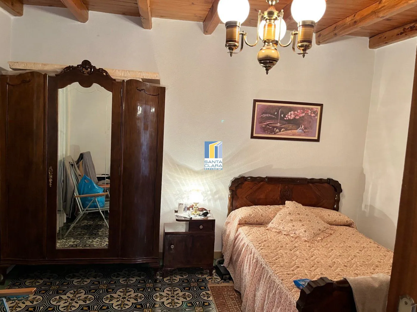 CASA EN VENTA CON 3 DORMITORIOS, GARAJE Y AMPLIO JARDÍN EN MUGA DE SAYAGO, ZAMORA. - Inmobiliaria Santa Clara en Zamora - Miniatura 9